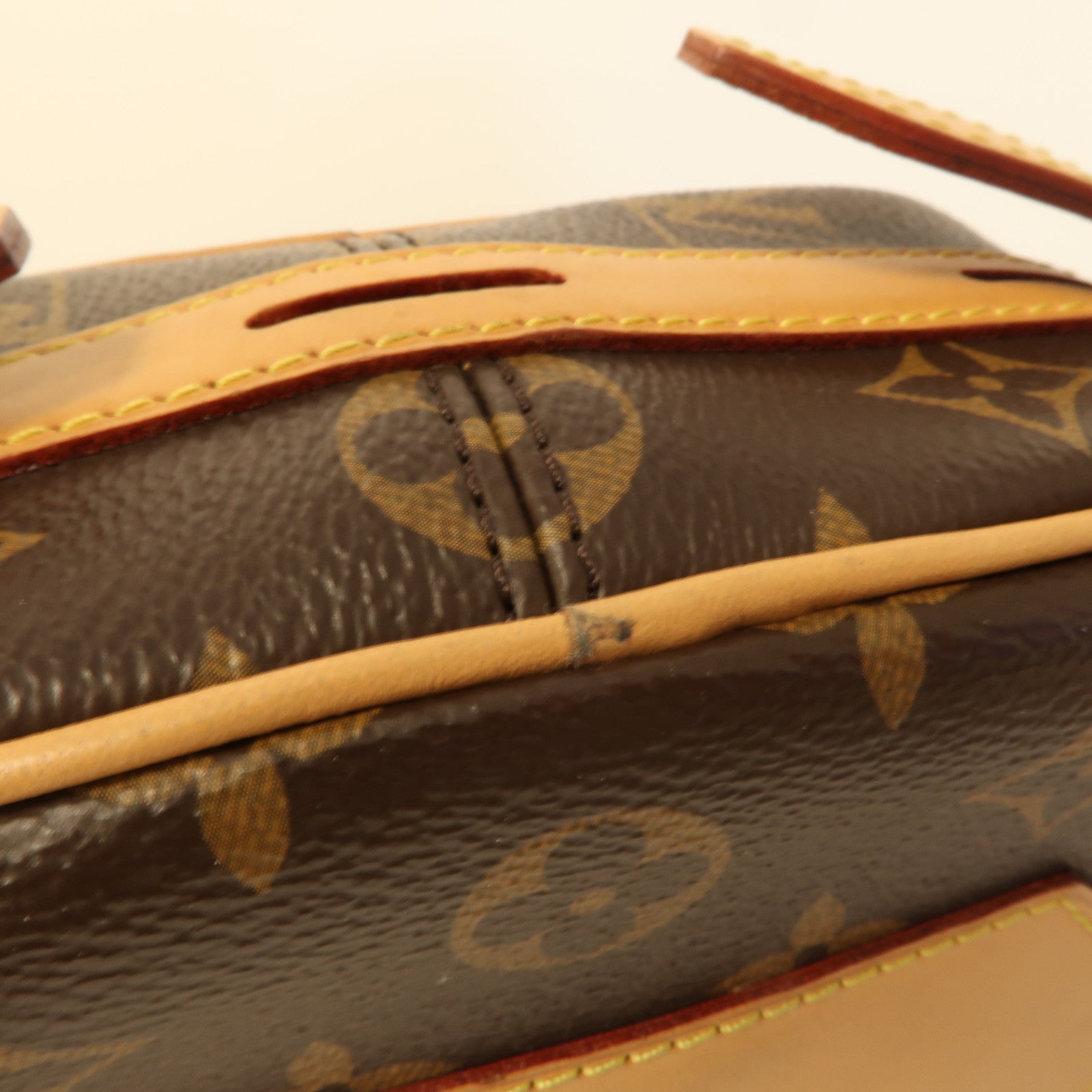 LOUIS VUITTON Monogram Boite Chapeau Souple金扣肩背袋啡色