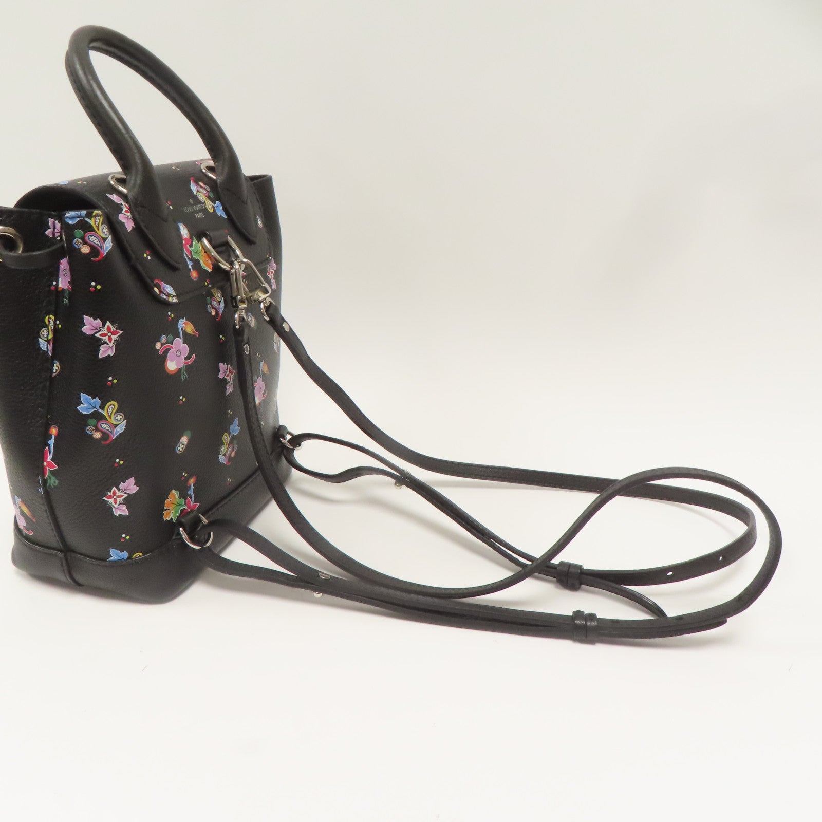 LOUIS VUITTON 【激減優惠】牛皮皮革Mini Lock Me Backpack銀扣背包黑色