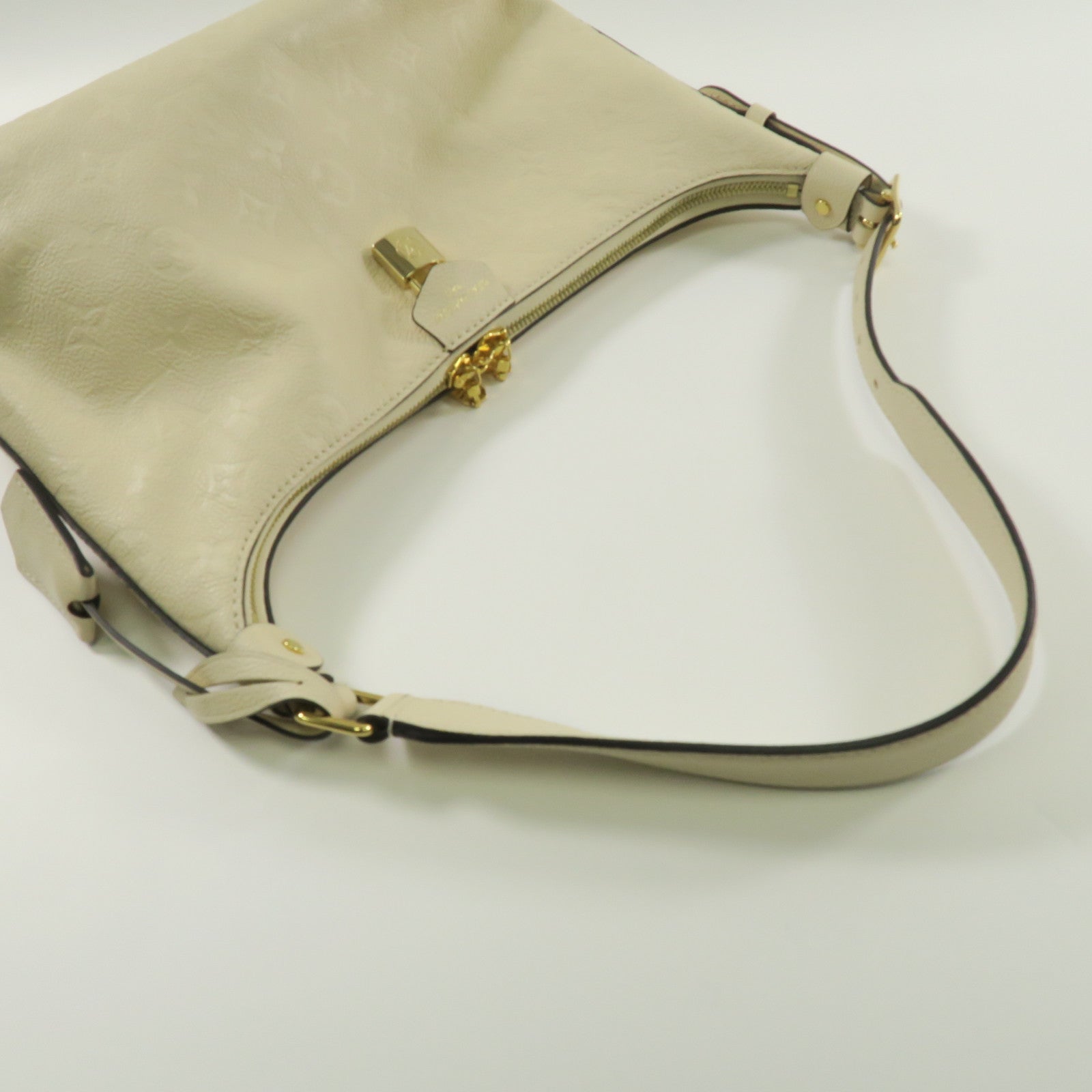 LOUIS VUITTON Monogram Empreinte Sac Sport Handbag金扣肩背袋米色