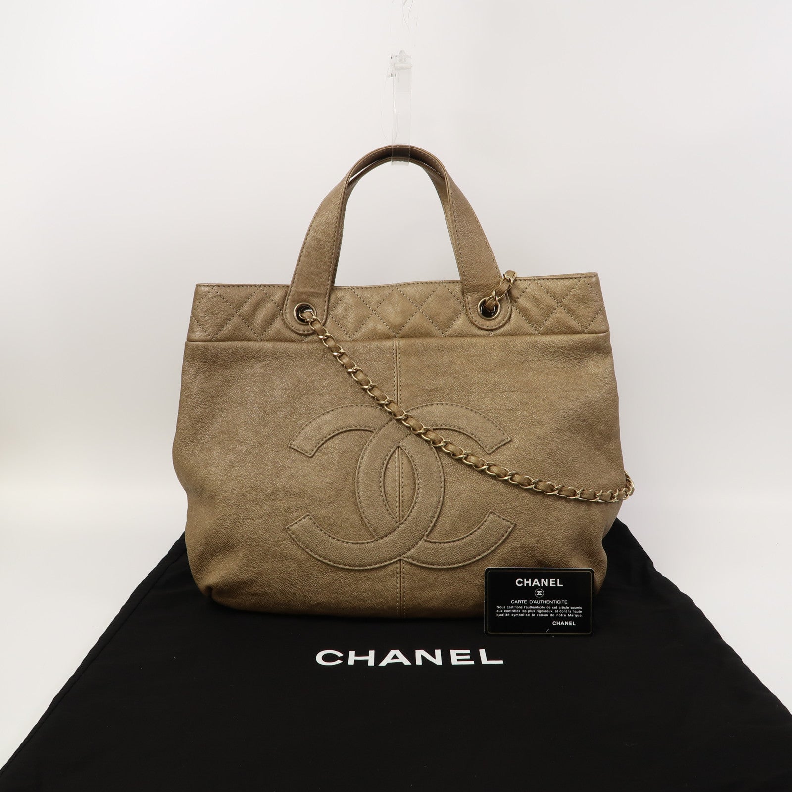 CHANEL Caviar皮革Chain Shoulder金扣手挽肩背兩用袋金色