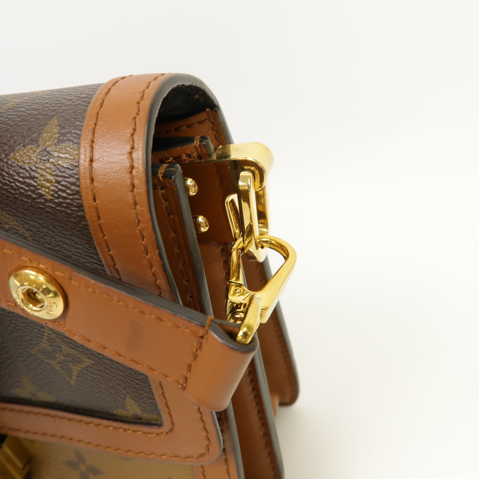 LOUIS VUITTON Monogram Reverse Dauphine金扣肩背袋棕色