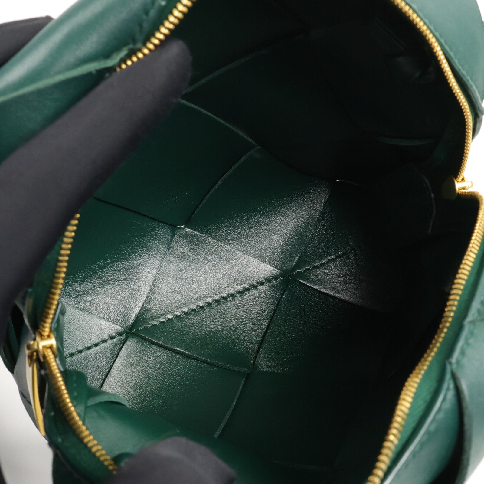 BOTTEGA VENETA 牛皮皮革Cassette Camera肩背袋