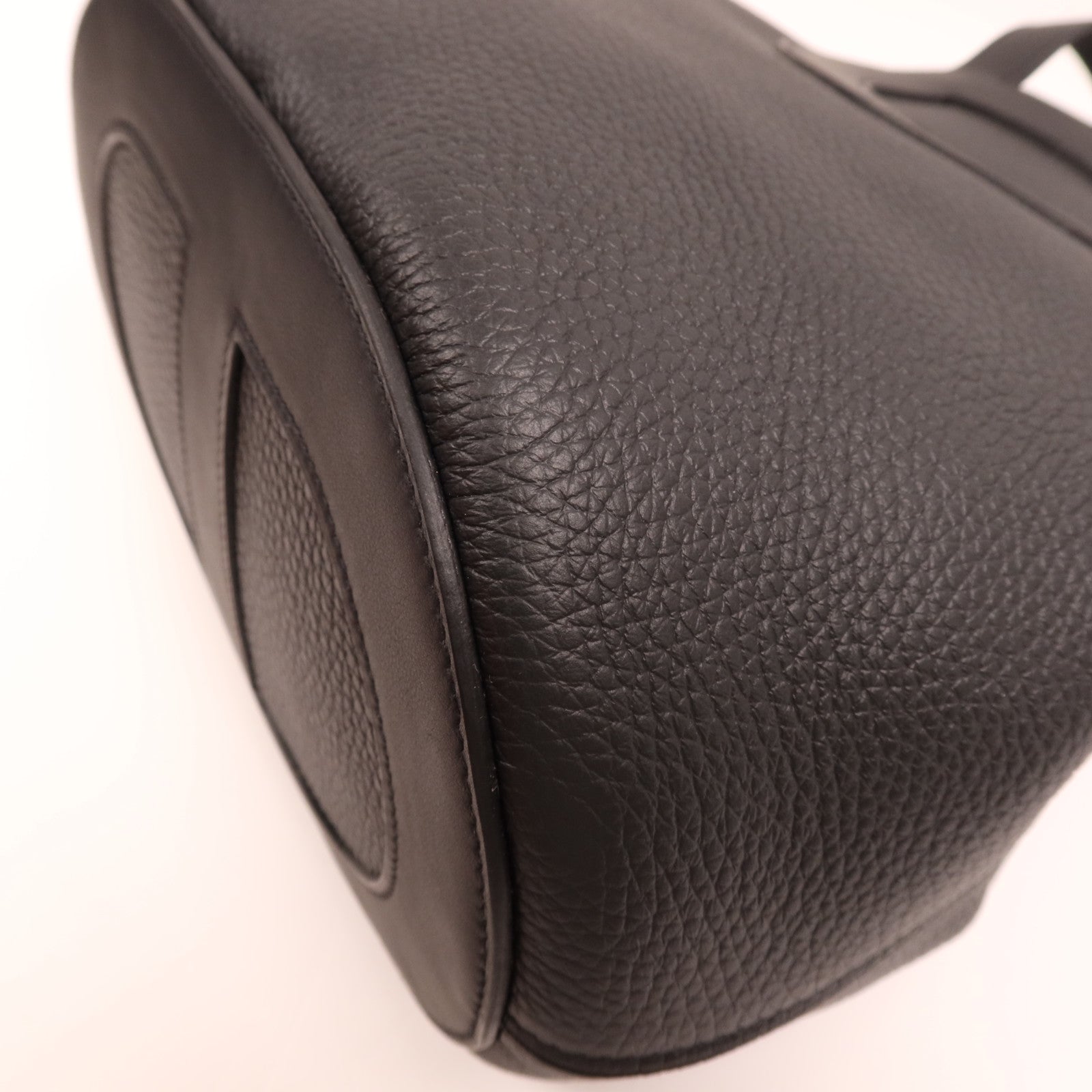 HERMES Clemence皮革In The Loop 23金扣手挽袋Noir