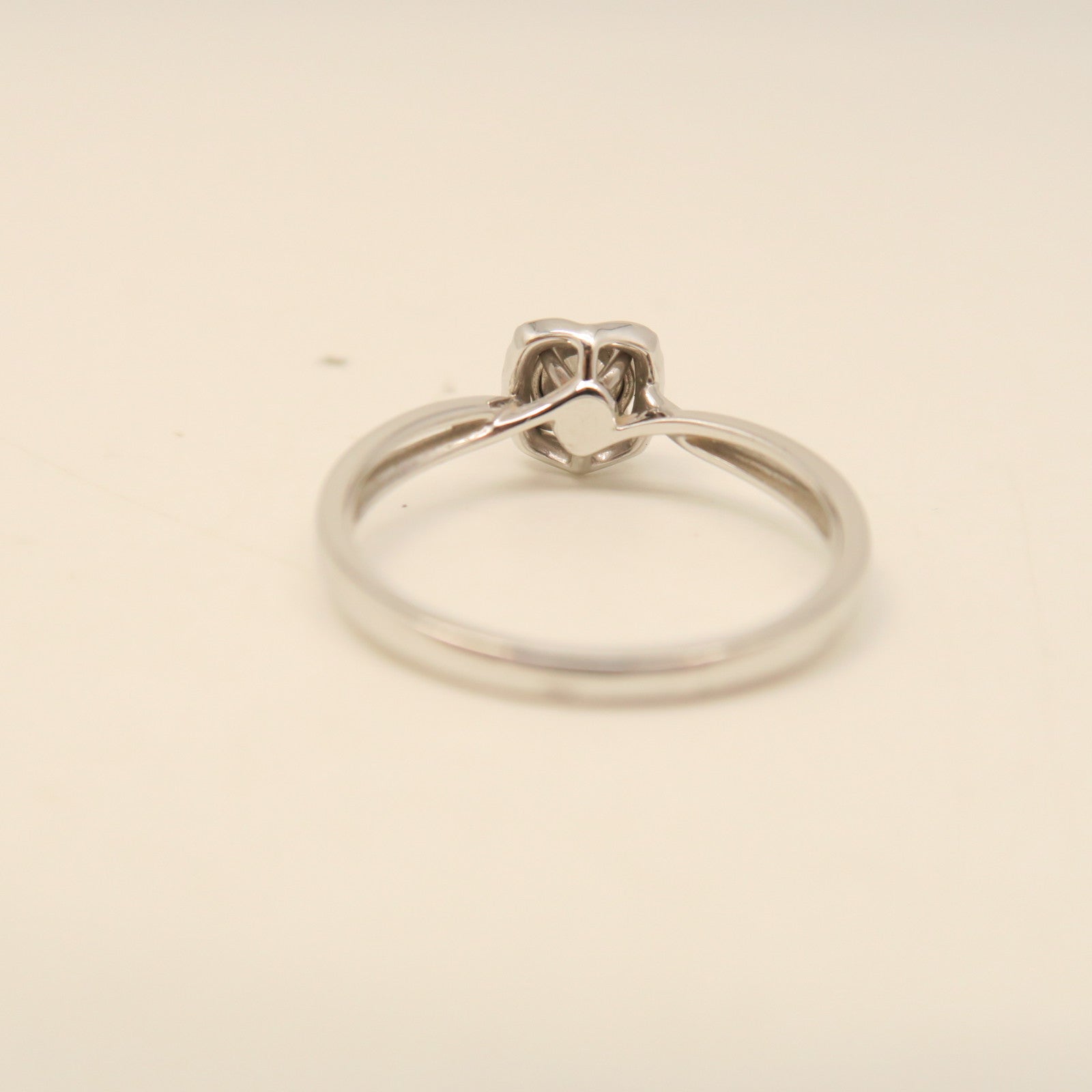 JEWELRY 18K White Gold Diamond Ring US#7.5