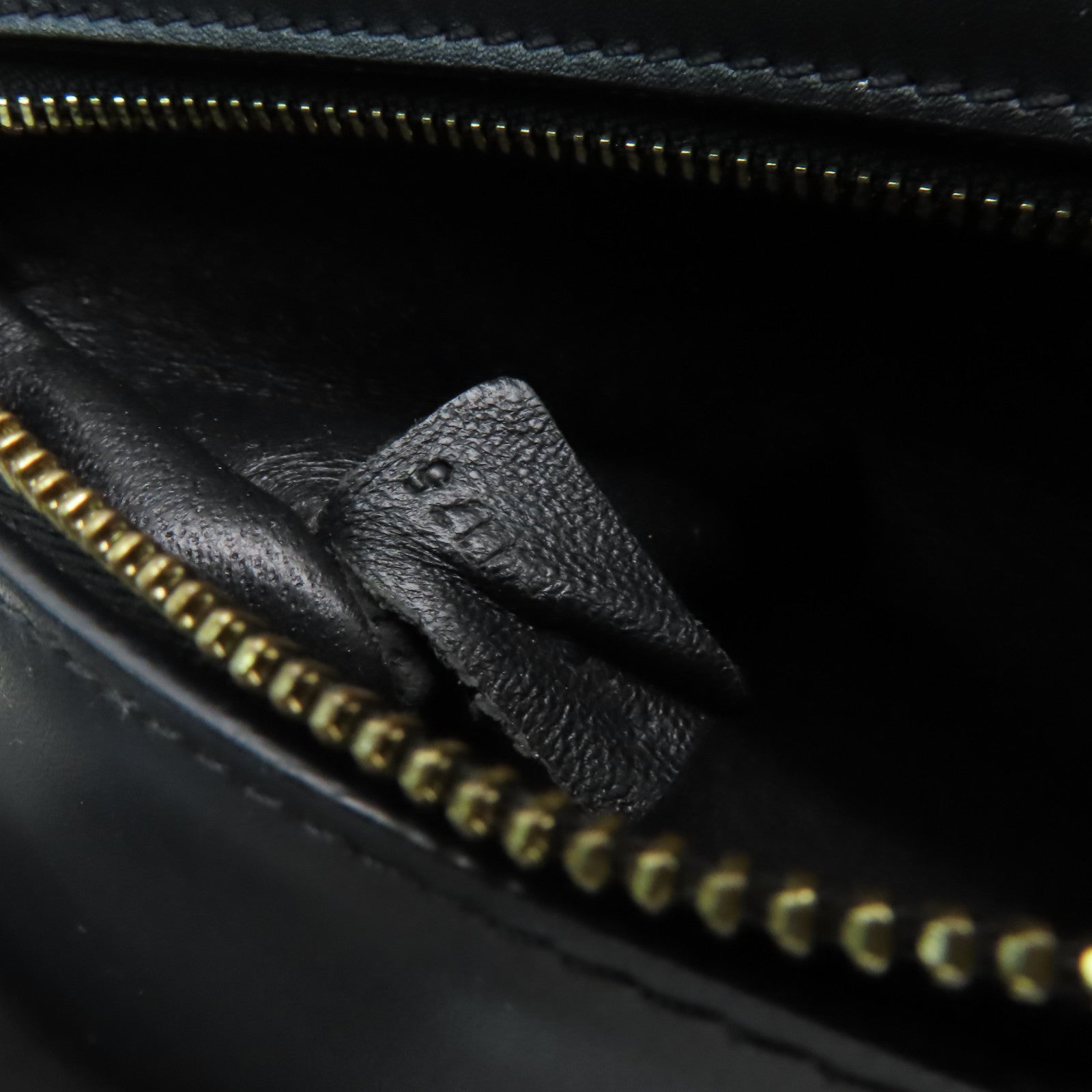 CELINE 【清倉大減價】牛皮皮革Trapeze金扣手挽肩背兩用袋棕色/黒色