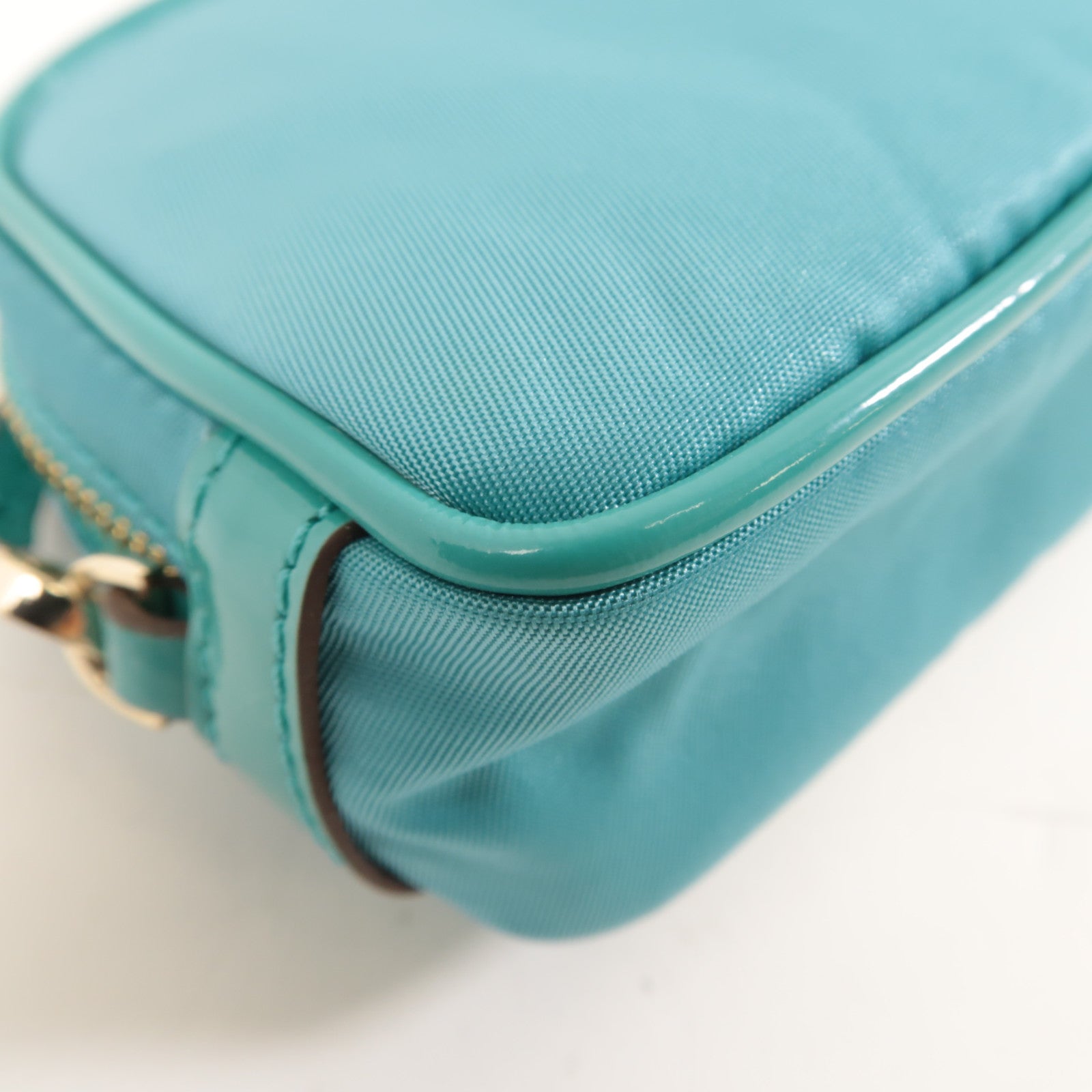 ANYA HINDMARCH 尼龍Clutch Bag金扣手拿包藍色