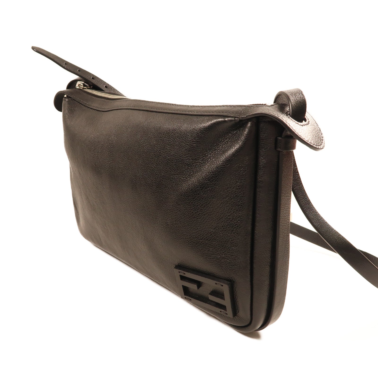 FENDI 牛皮皮革Shoulder Bag銀扣肩背袋黑色