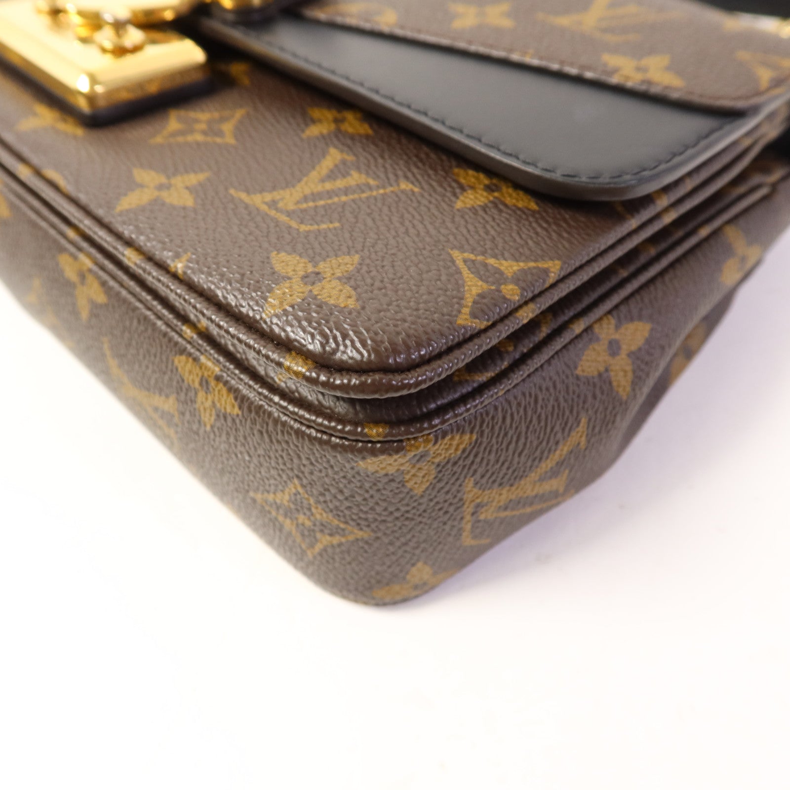 LOUIS VUITTON Monogram Marceau金扣肩背袋