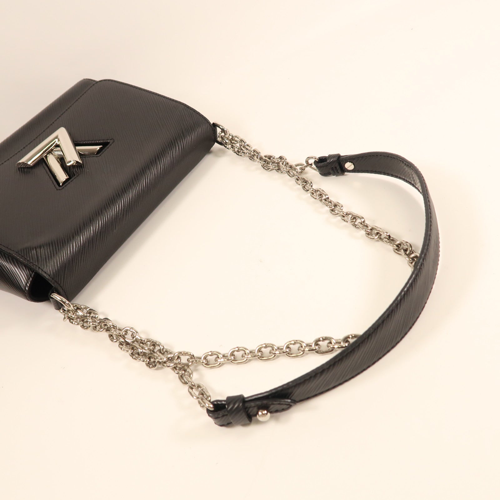 LOUIS VUITTON Epi Twist MM銀扣鏈帶肩背袋