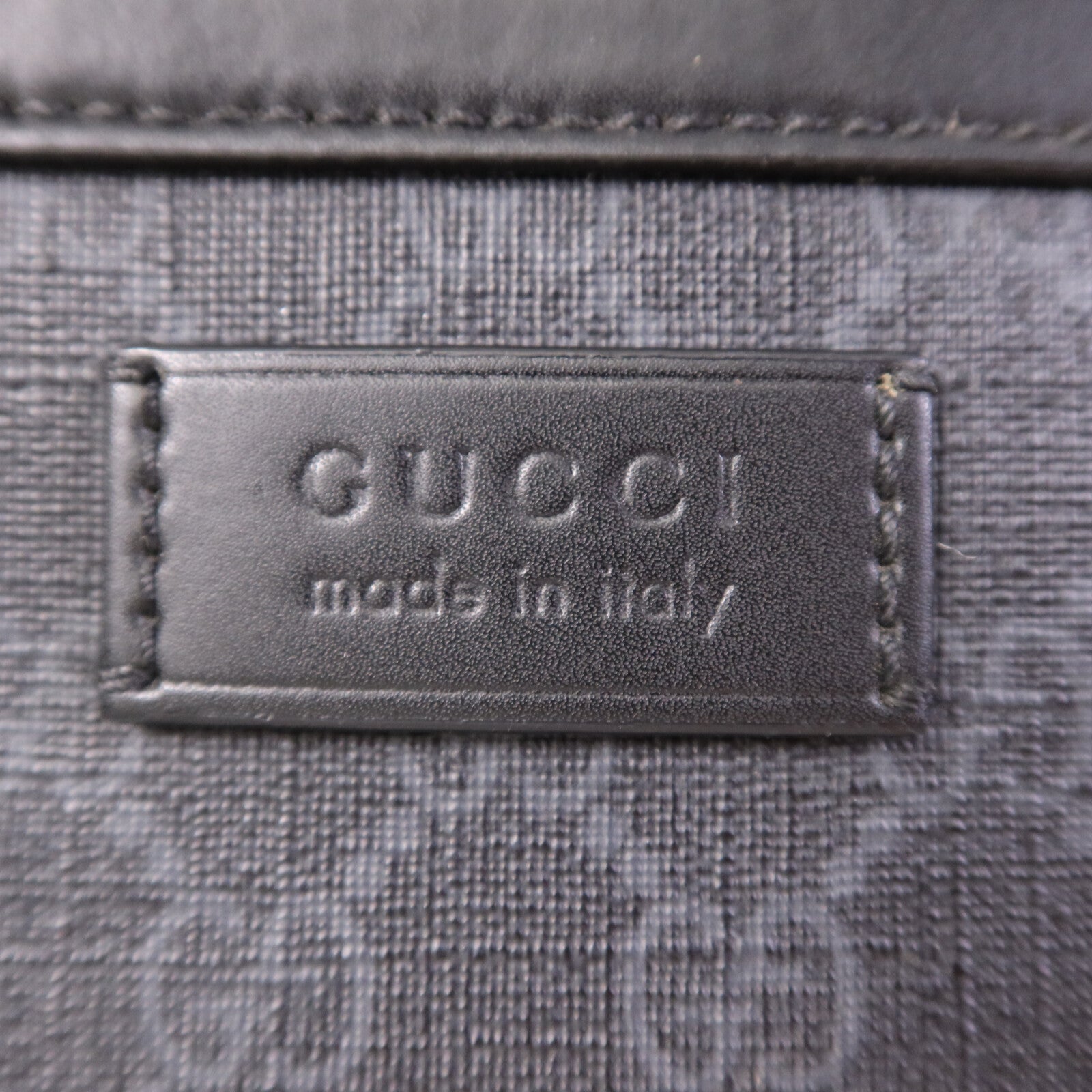 GUCCI 漆皮皮革GG Supreme Messenger銀扣肩背袋