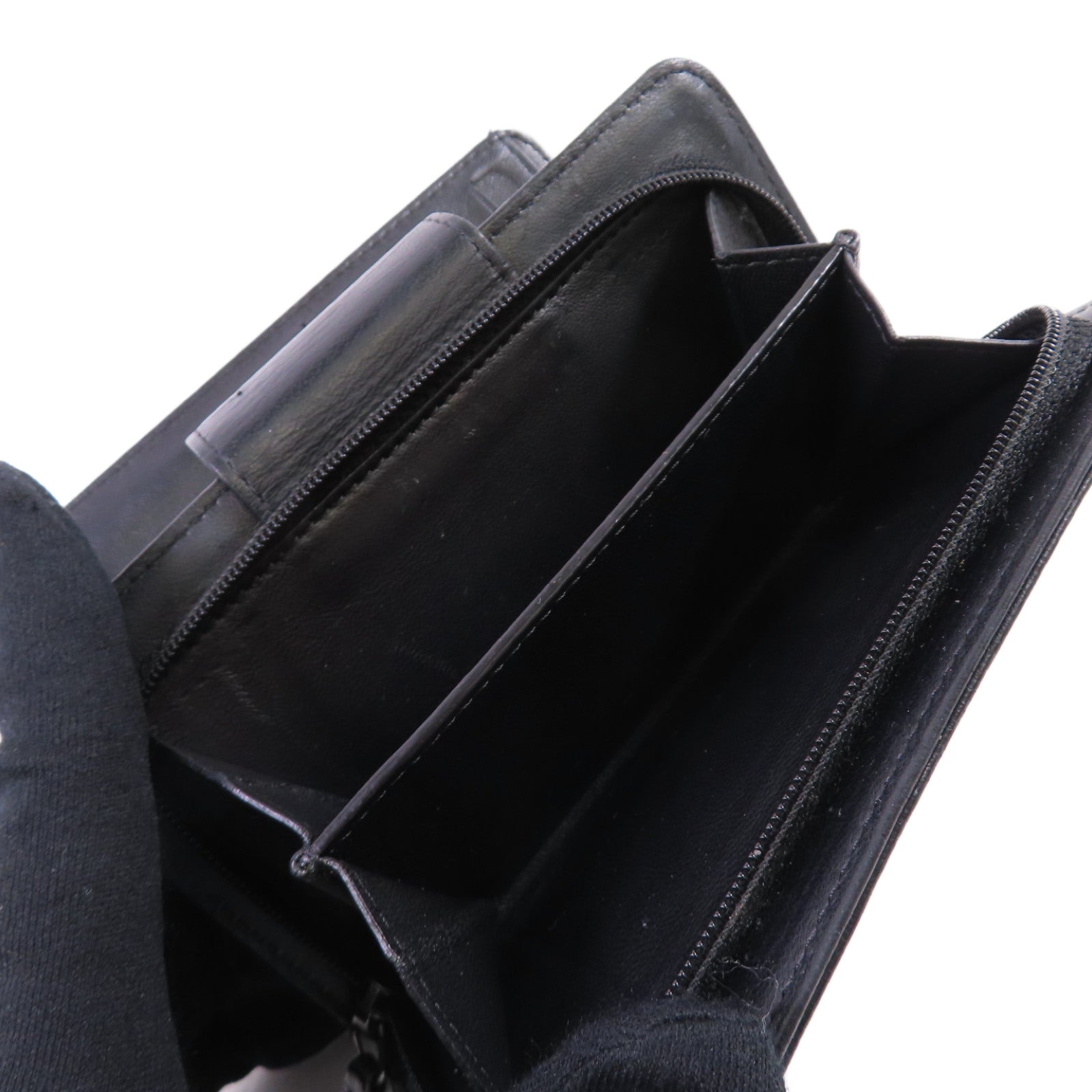 CHANEL 菱格羊皮皮革Middle Wallet銀扣短錢包黑色