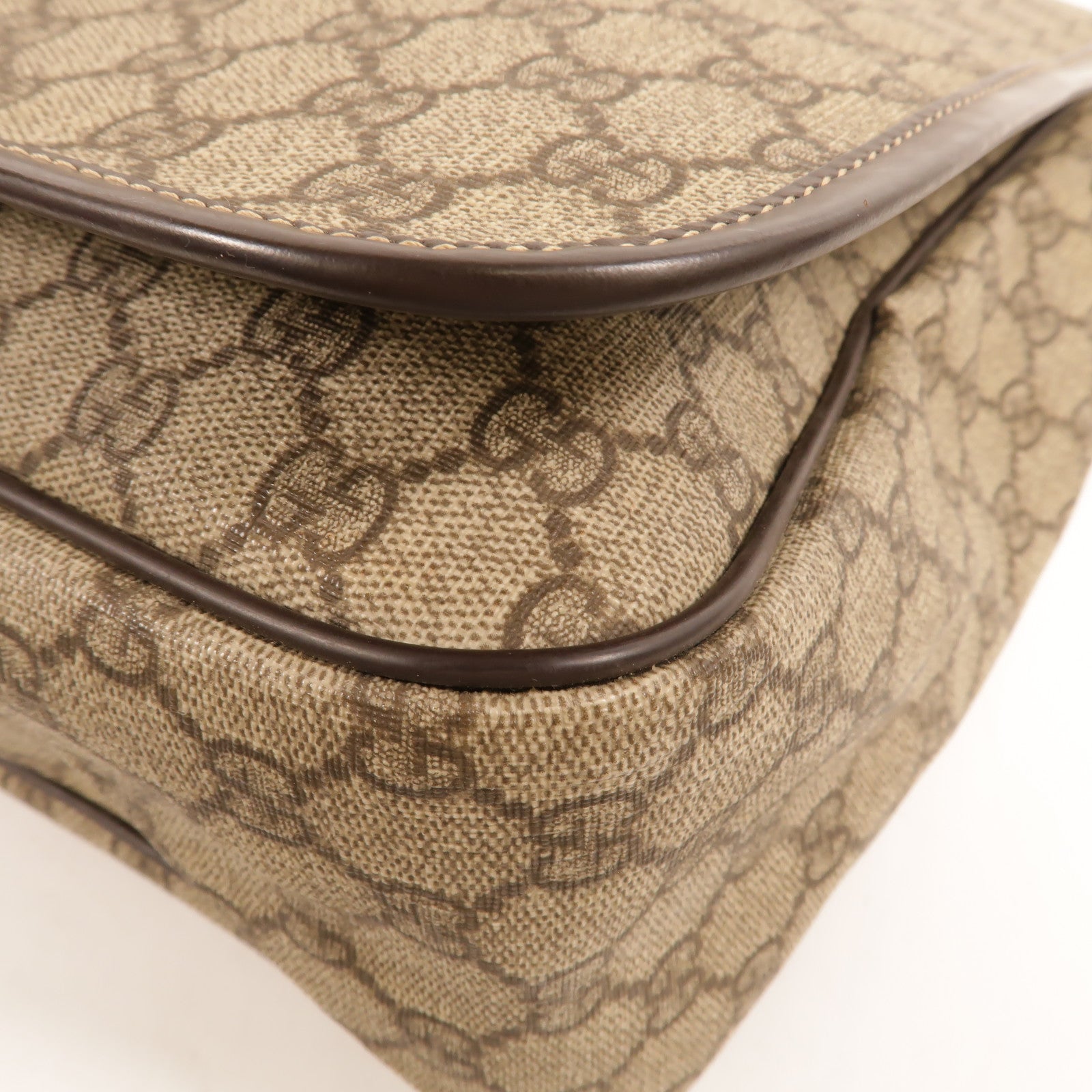 GUCCI 塗層帆布Interlocking G Messenger Bag肩背袋