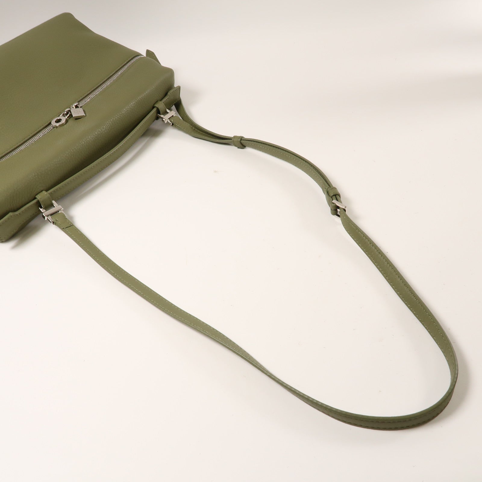 Loro Piana 皮革Extra Bag銀扣手挽肩背兩用袋綠色