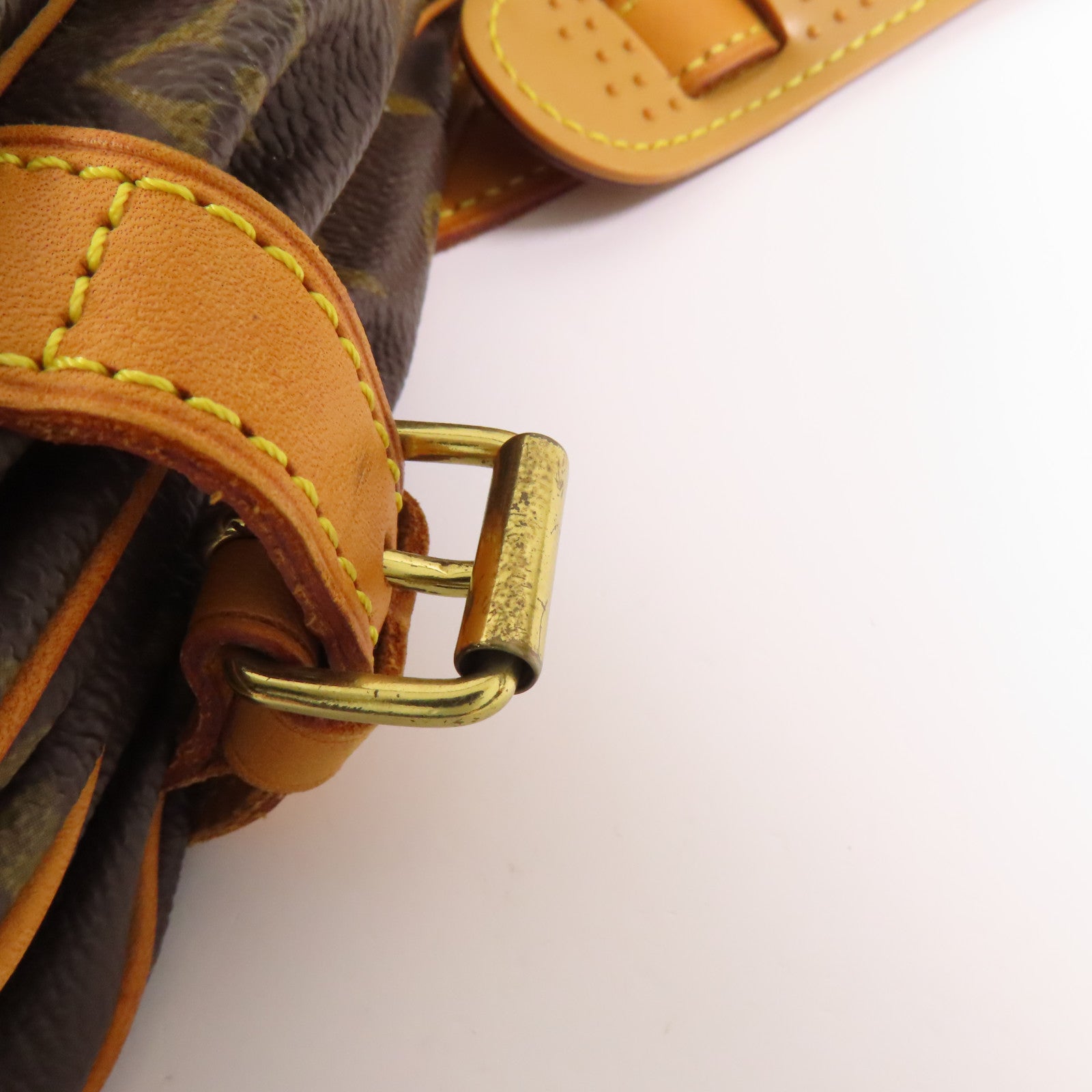 LOUIS VUITTON Monogram Saumur 30金扣肩背袋