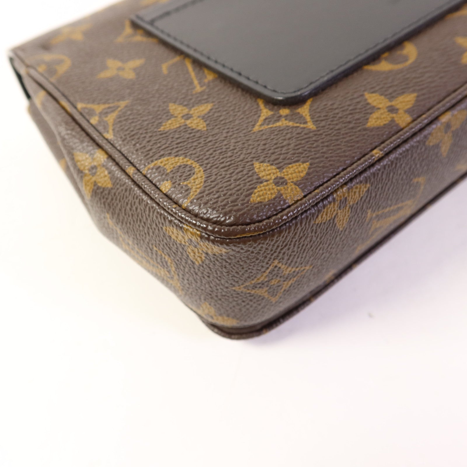 LOUIS VUITTON Monogram Marceau金扣肩背袋