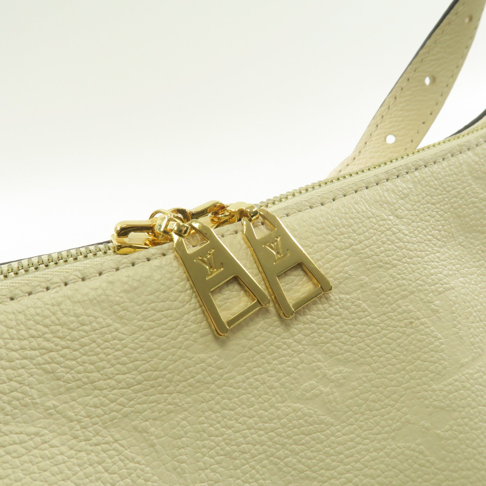 LOUIS VUITTON Monogram Empreinte Sac Sport Handbag金扣肩背袋米色