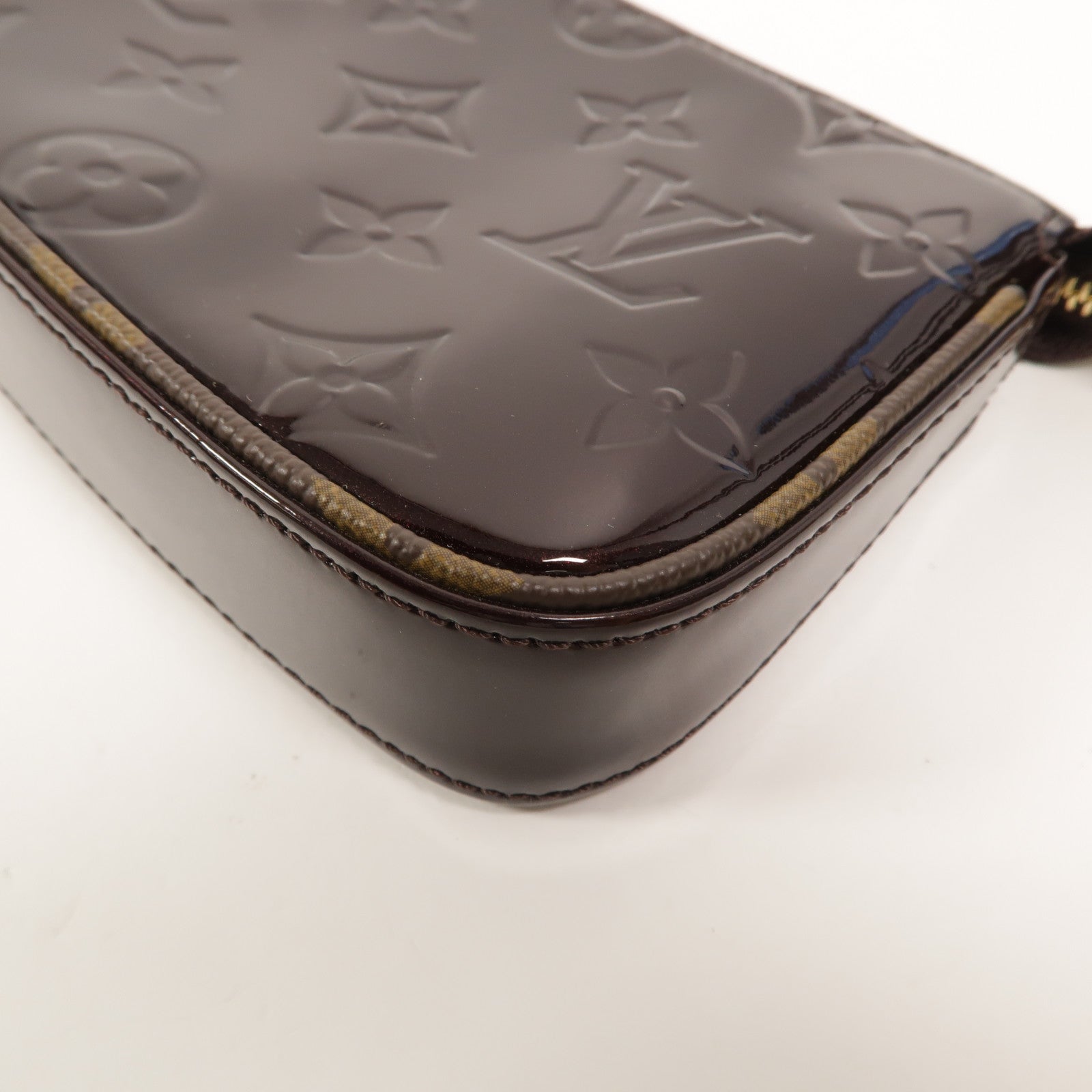LOUIS VUITTON Monogram Vernis Mini Pochette Accessoires零錢包