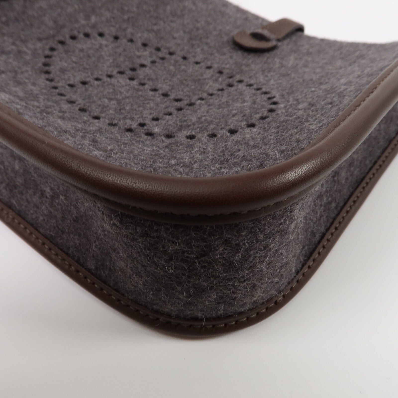 HERMES 羊毛/Swift皮革Evelyne TPM肩背袋Gris Moyen/Havane