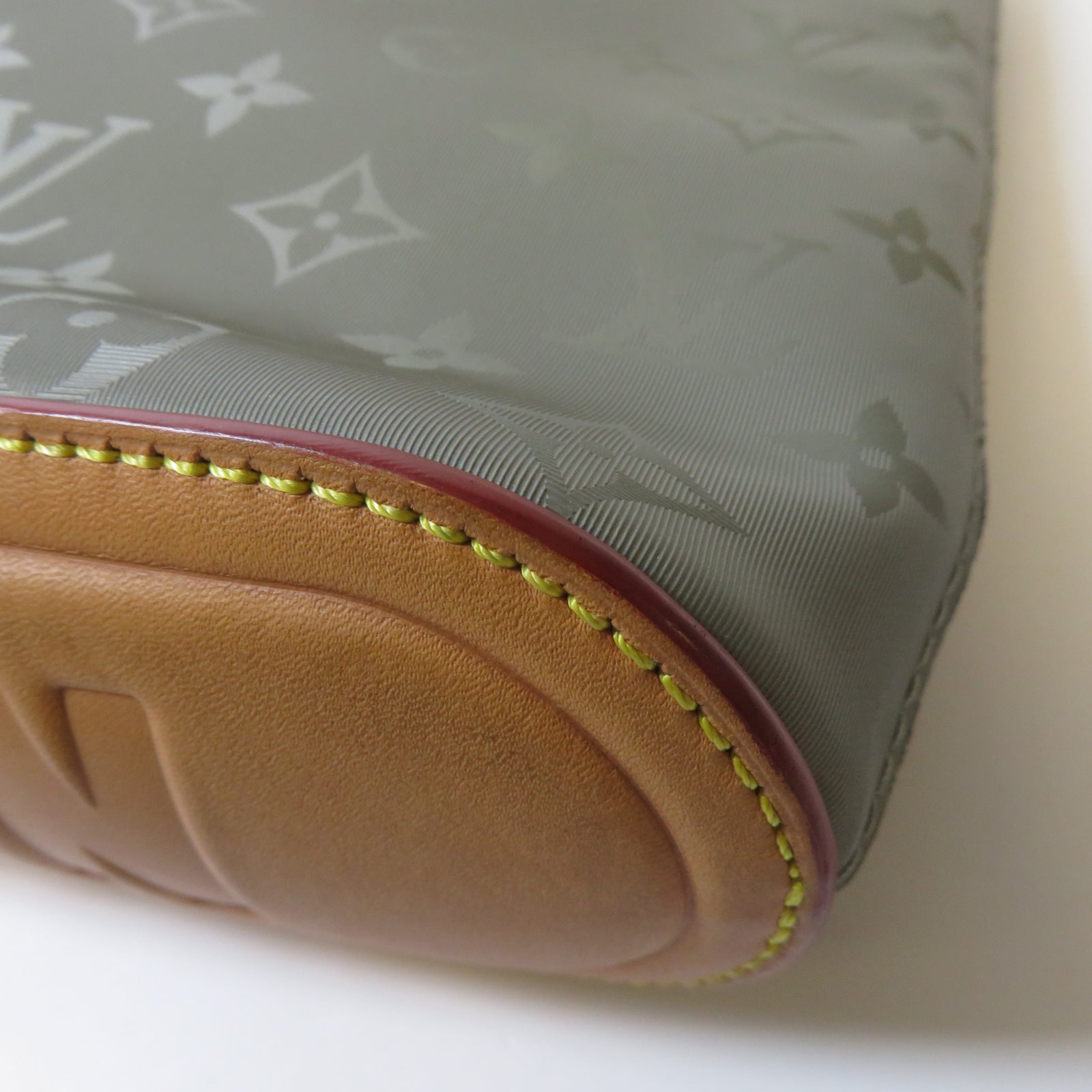 LOUIS VUITTON **【激減優惠】Monogram Titanium Pochette Cosmos Clutch金扣手拿包灰色