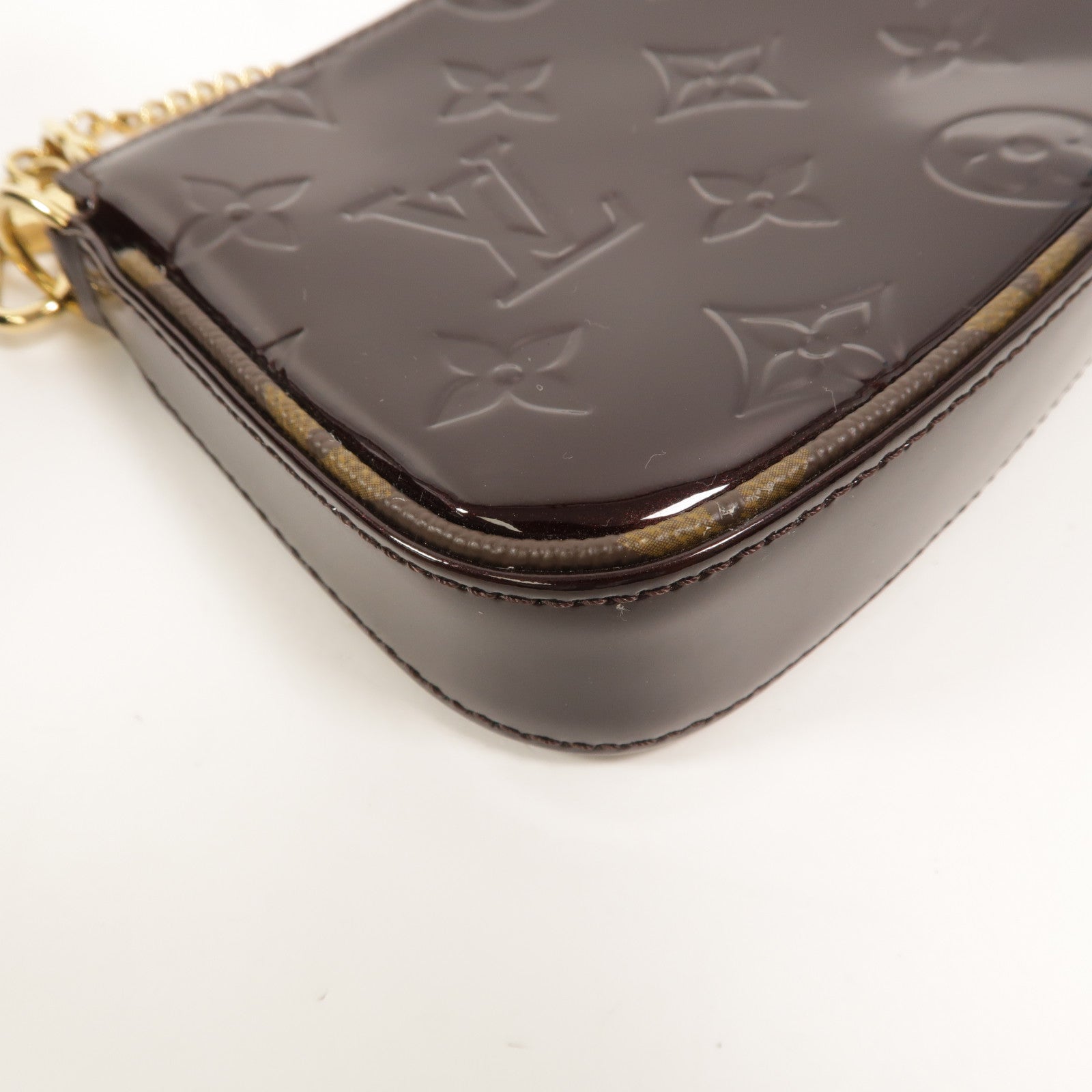 LOUIS VUITTON Monogram Vernis Mini Pochette Accessoires零錢包