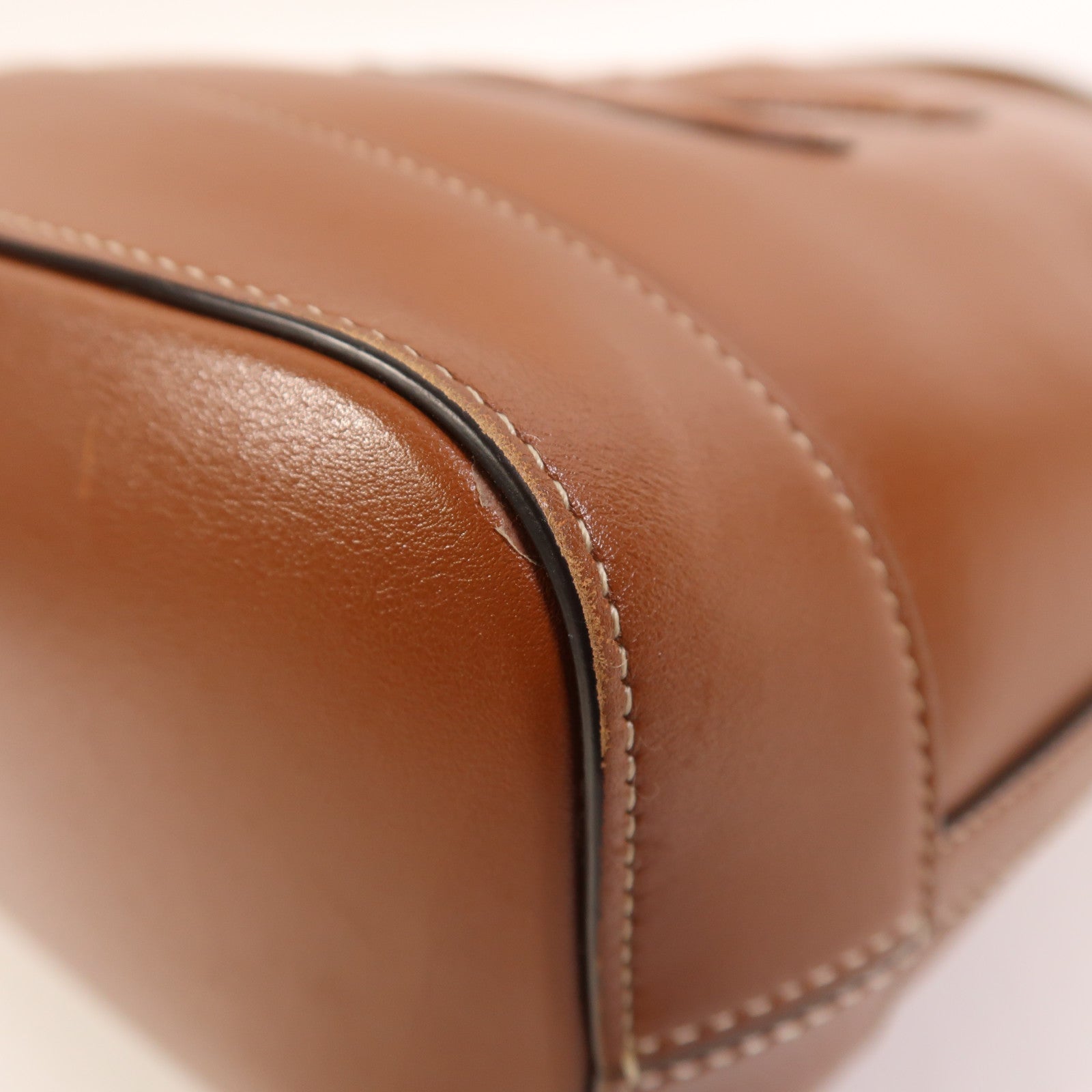 CELINE 牛皮皮革Cuir Triomphe金扣肩背袋