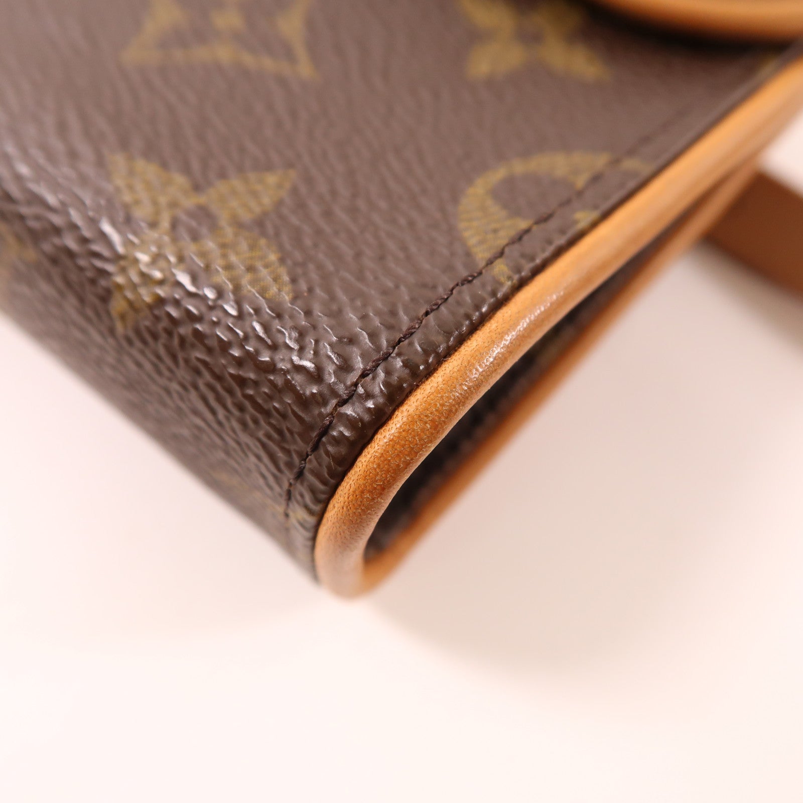 LOUIS VUITTON Monogram Pochette Florentine XS金扣腰包棕色