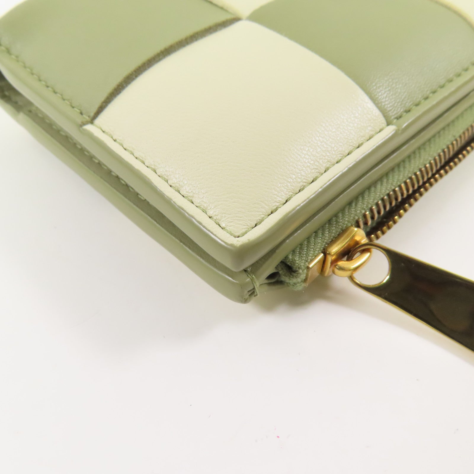 BOTTEGA VENETA 羊皮皮革Wallet金扣錢包