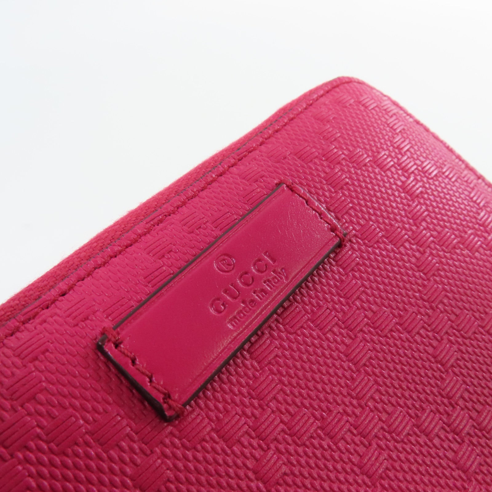 GUCCI 【激減優惠】塗層帆布Round Small Purse金扣拉鏈短錢包粉紅色