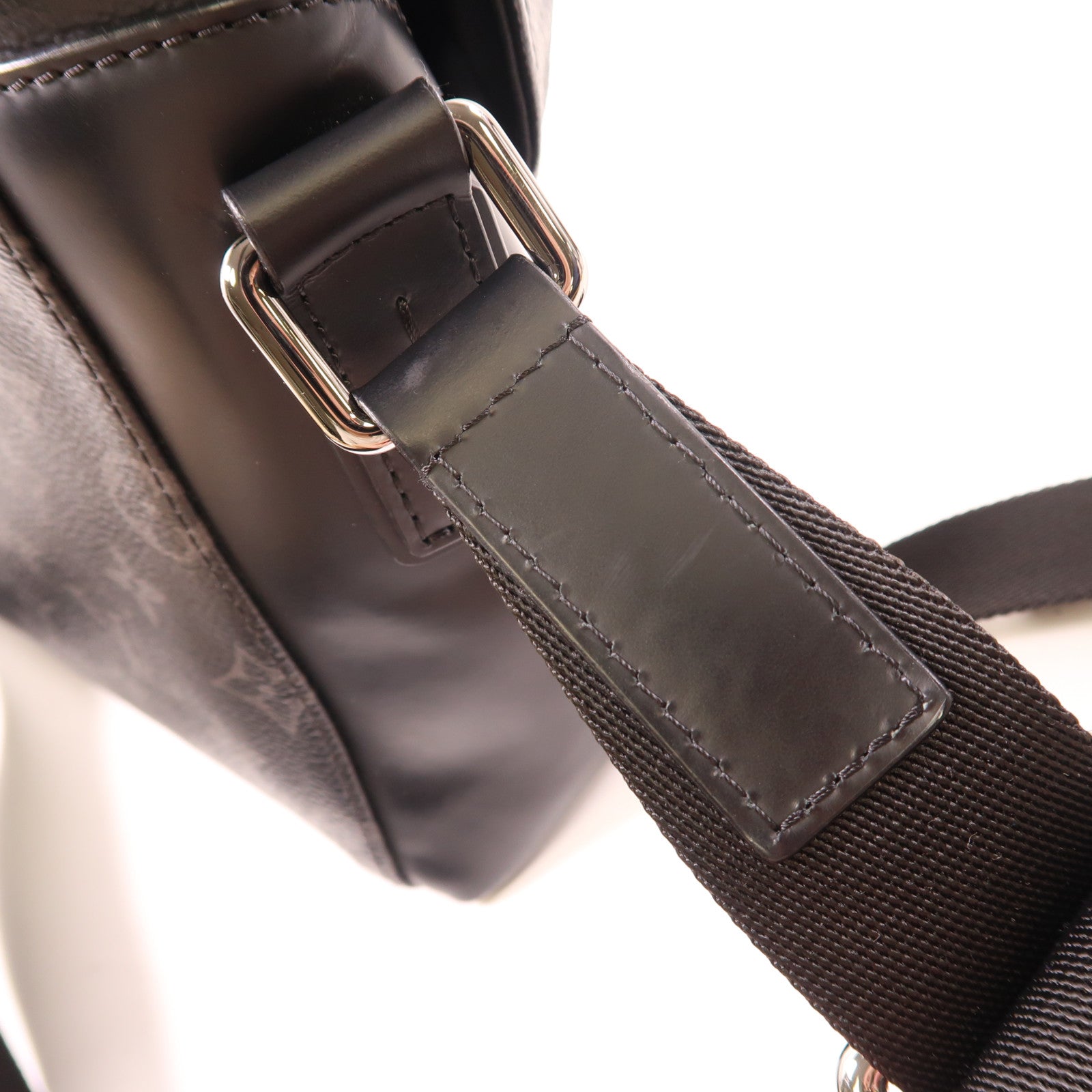 LOUIS VUITTON Monogram Eclipse Messenger PM Voyager銀扣肩背袋