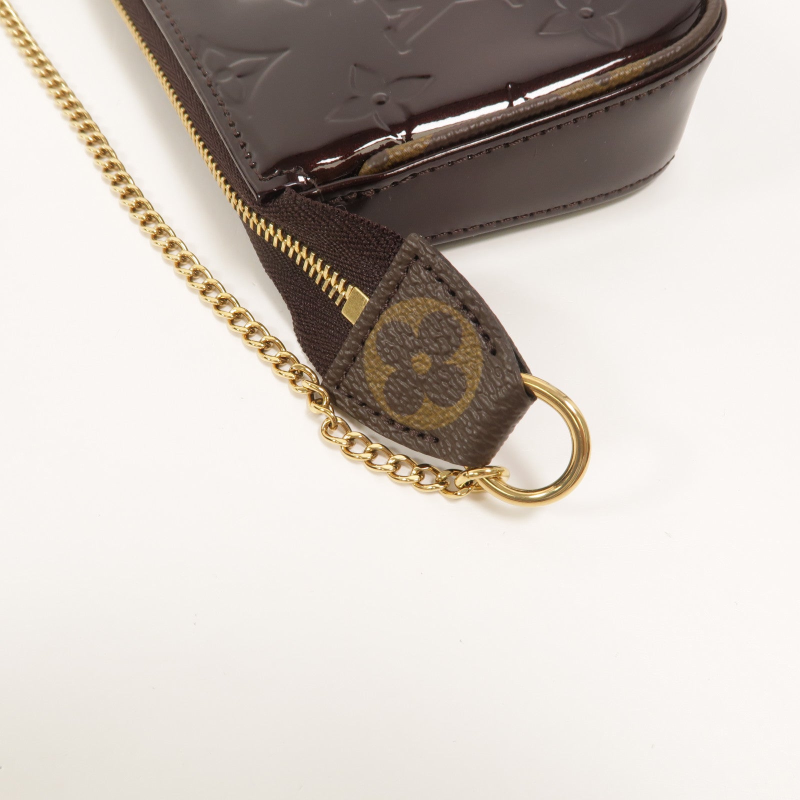 LOUIS VUITTON Monogram Vernis Mini Pochette Accessoires零錢包
