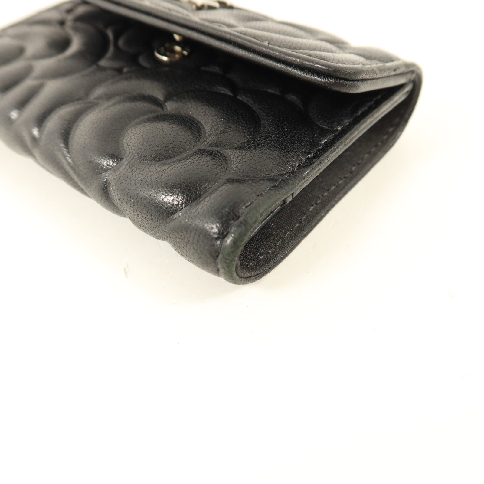 CHANEL 牛皮皮革Camellia Embossed Key Pouch鎖匙包