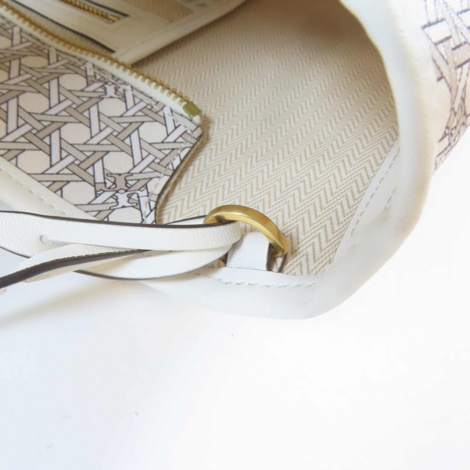 Tory Burch 塗層帆布Tote Bag金扣手挽袋米色