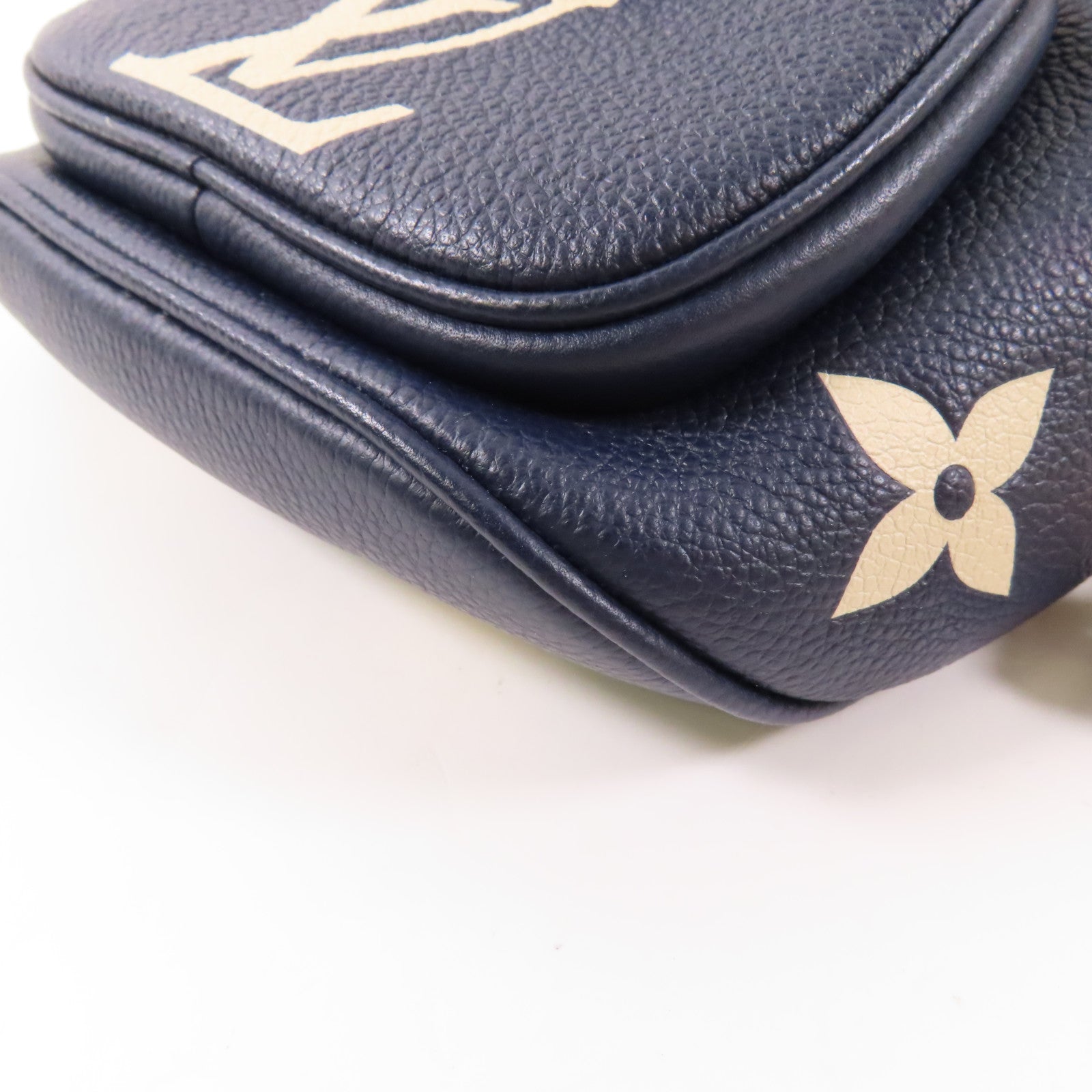 LOUIS VUITTON Monogram Empreinte Mini Bumbag金扣手挽肩背兩用袋