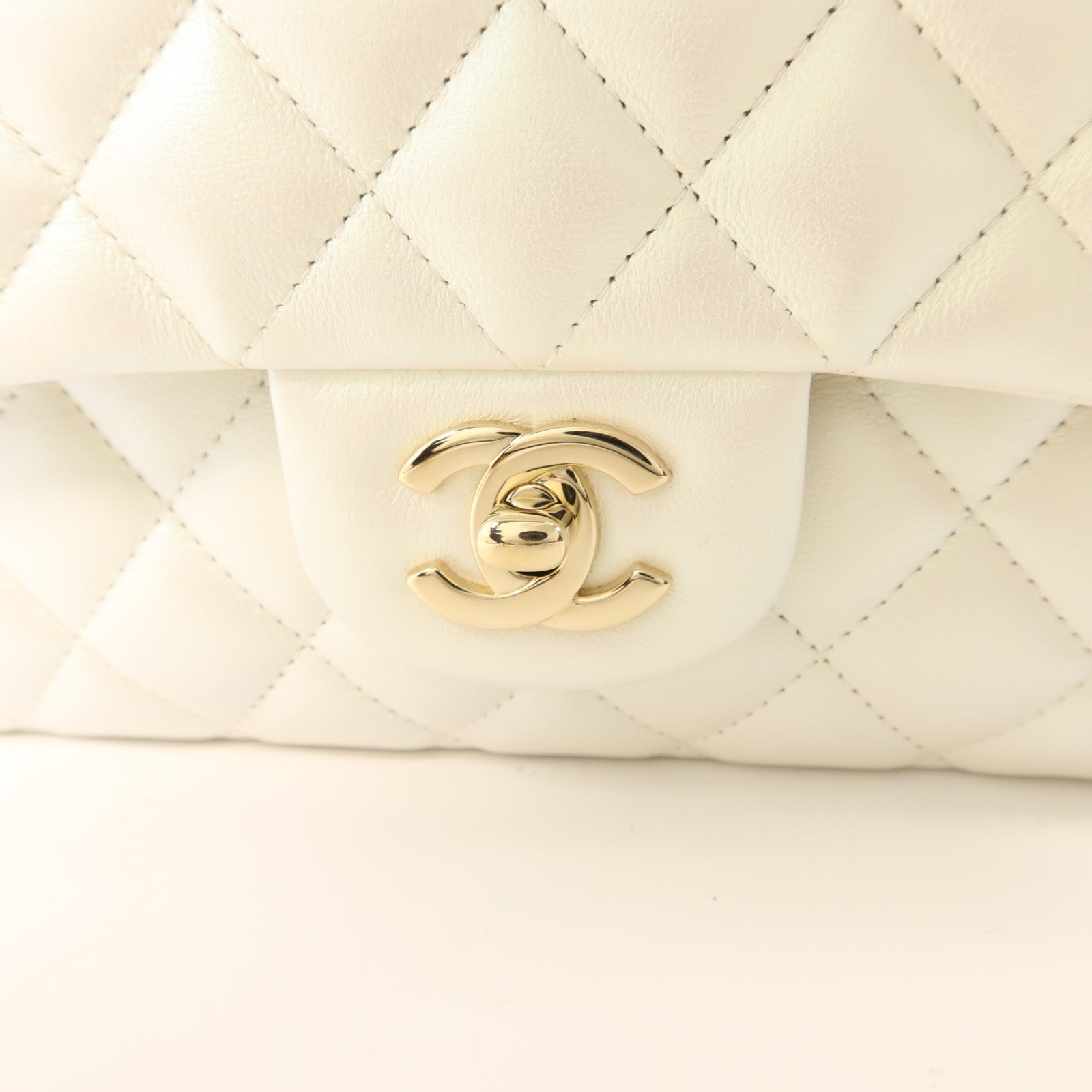 CHANEL 牛皮皮革Classic 25金扣鏈帶肩背袋
