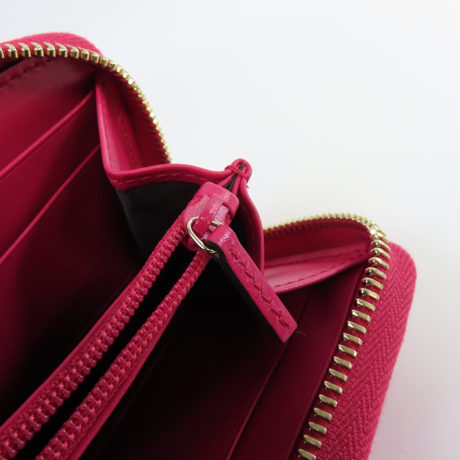 GUCCI 【激減優惠】塗層帆布Round Small Purse金扣拉鏈短錢包粉紅色