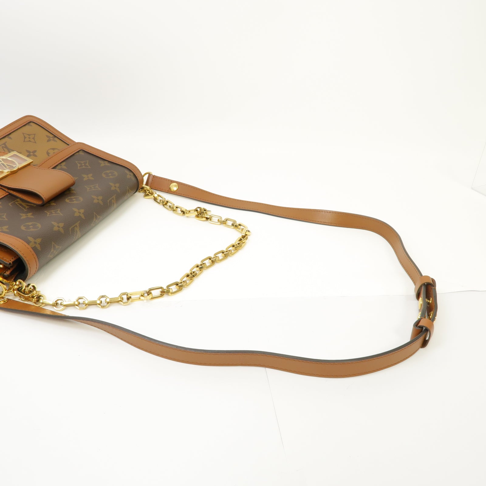LOUIS VUITTON Monogram Reverse Dauphine金扣肩背袋棕色
