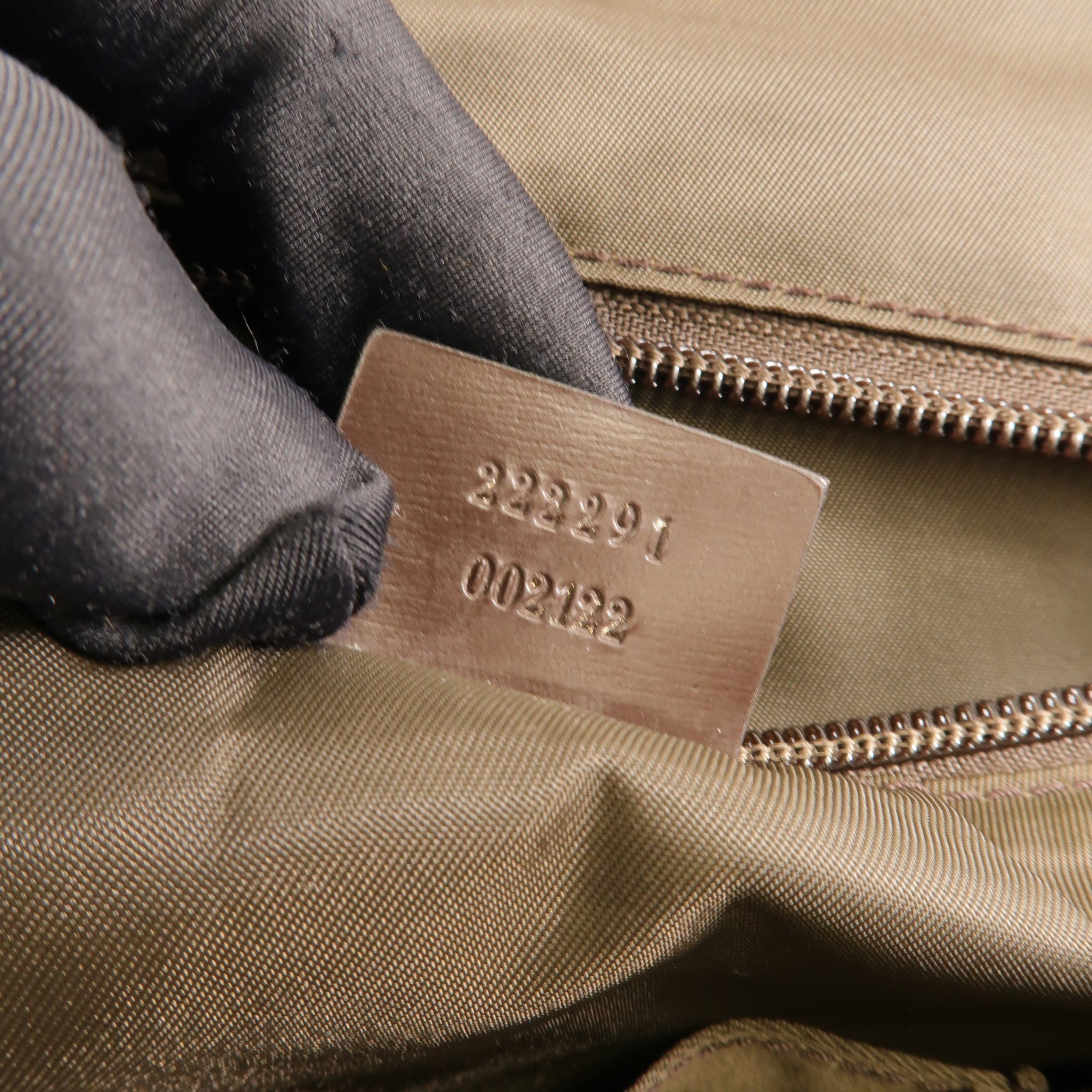 GUCCI 塗層帆布Interlocking G Messenger Bag肩背袋