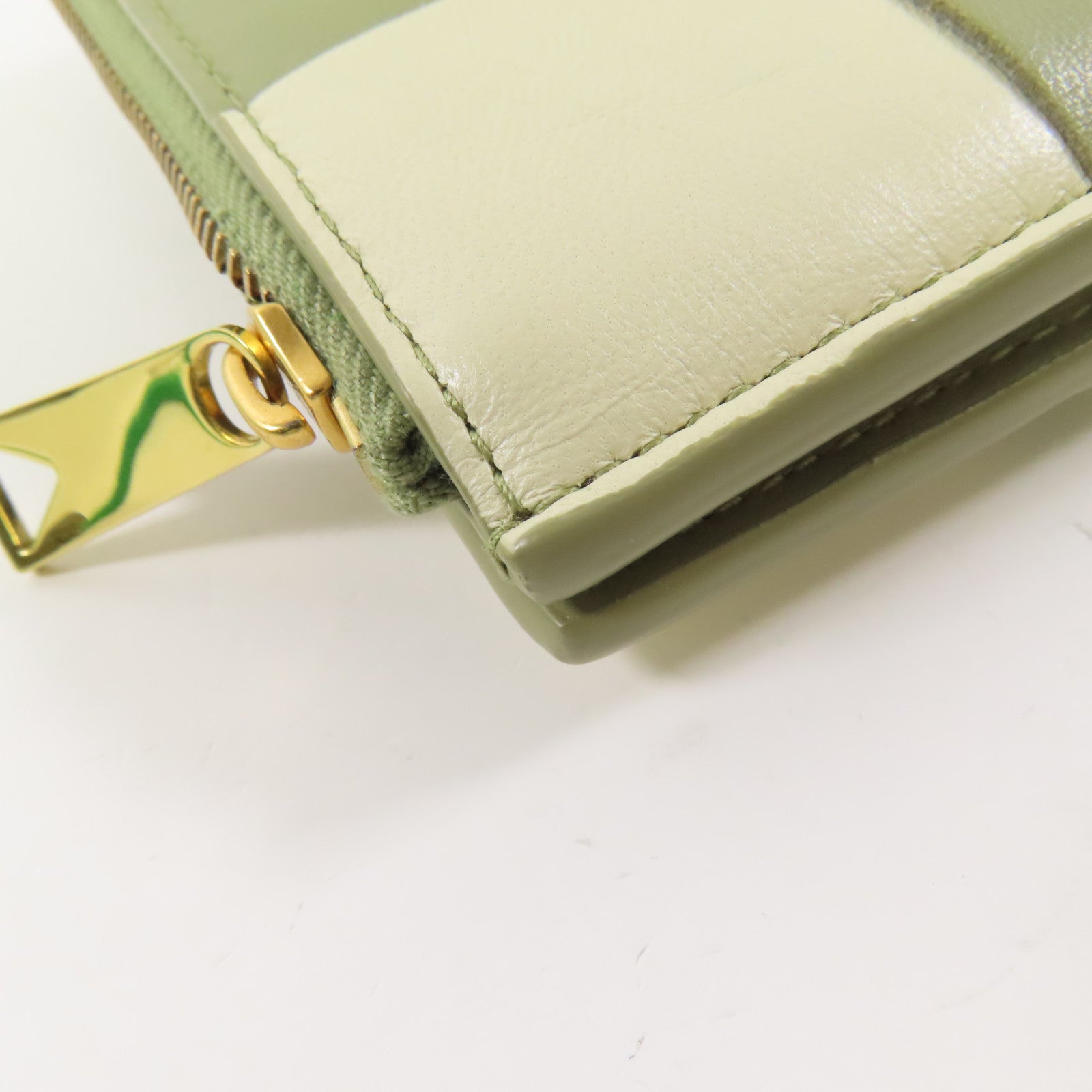 BOTTEGA VENETA 羊皮皮革Wallet金扣錢包