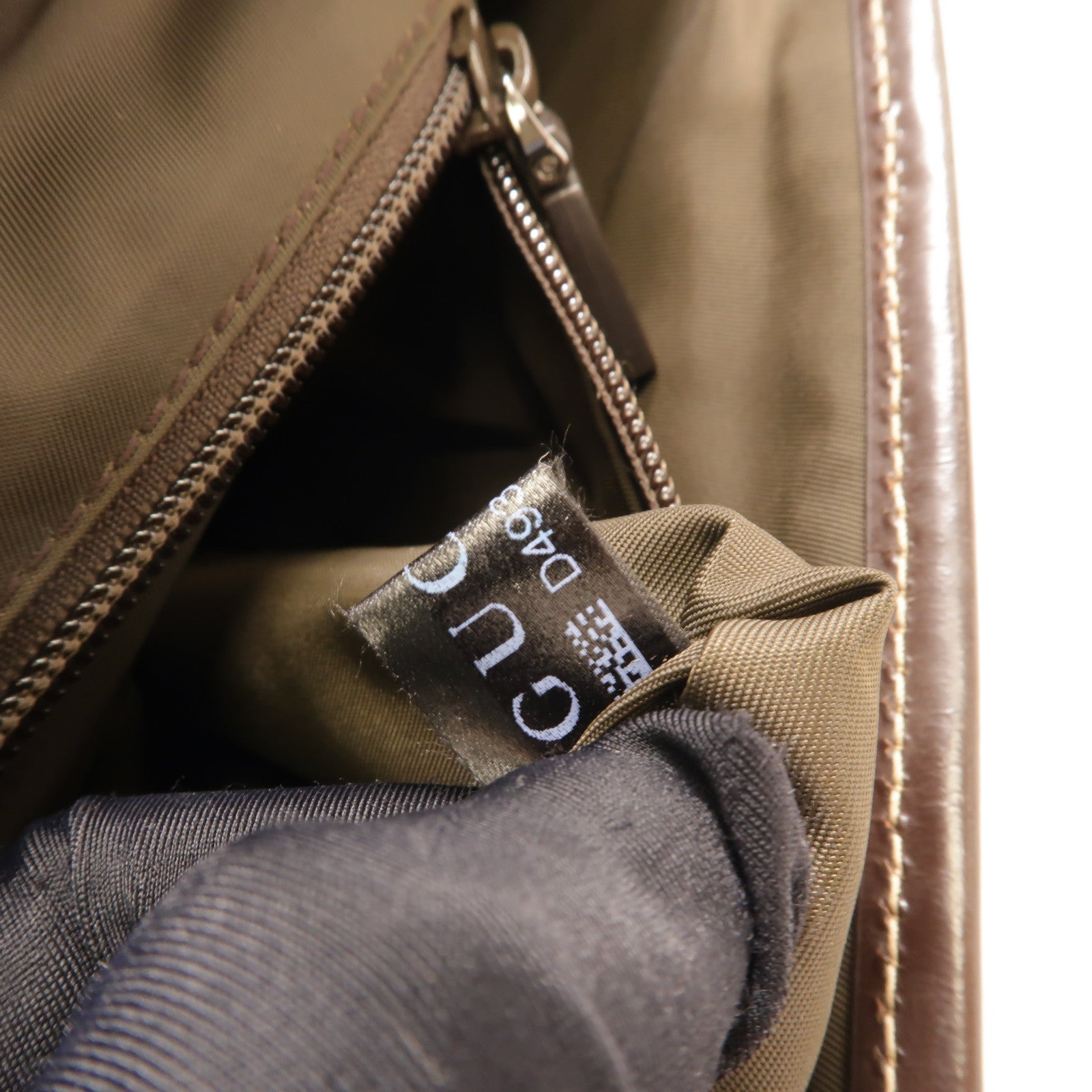 GUCCI 塗層帆布Interlocking G Messenger Bag肩背袋