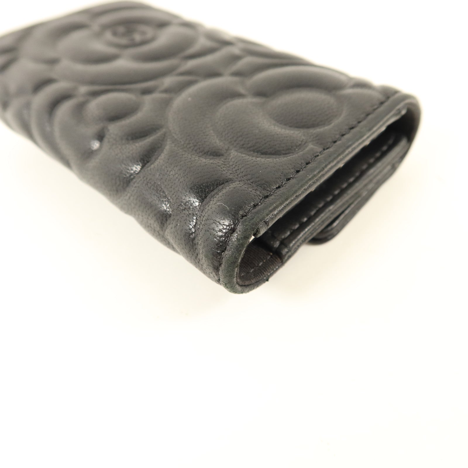 CHANEL 牛皮皮革Camellia Embossed Key Pouch鎖匙包