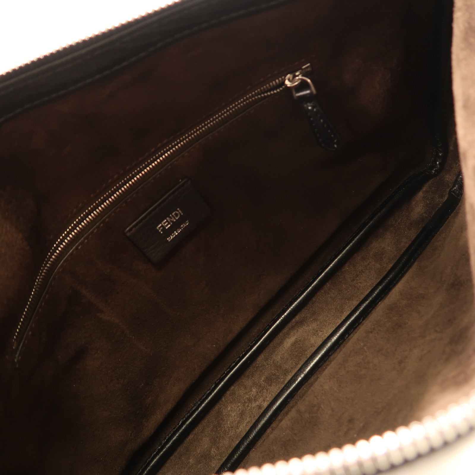 FENDI 牛皮皮革Shoulder Bag銀扣肩背袋黑色