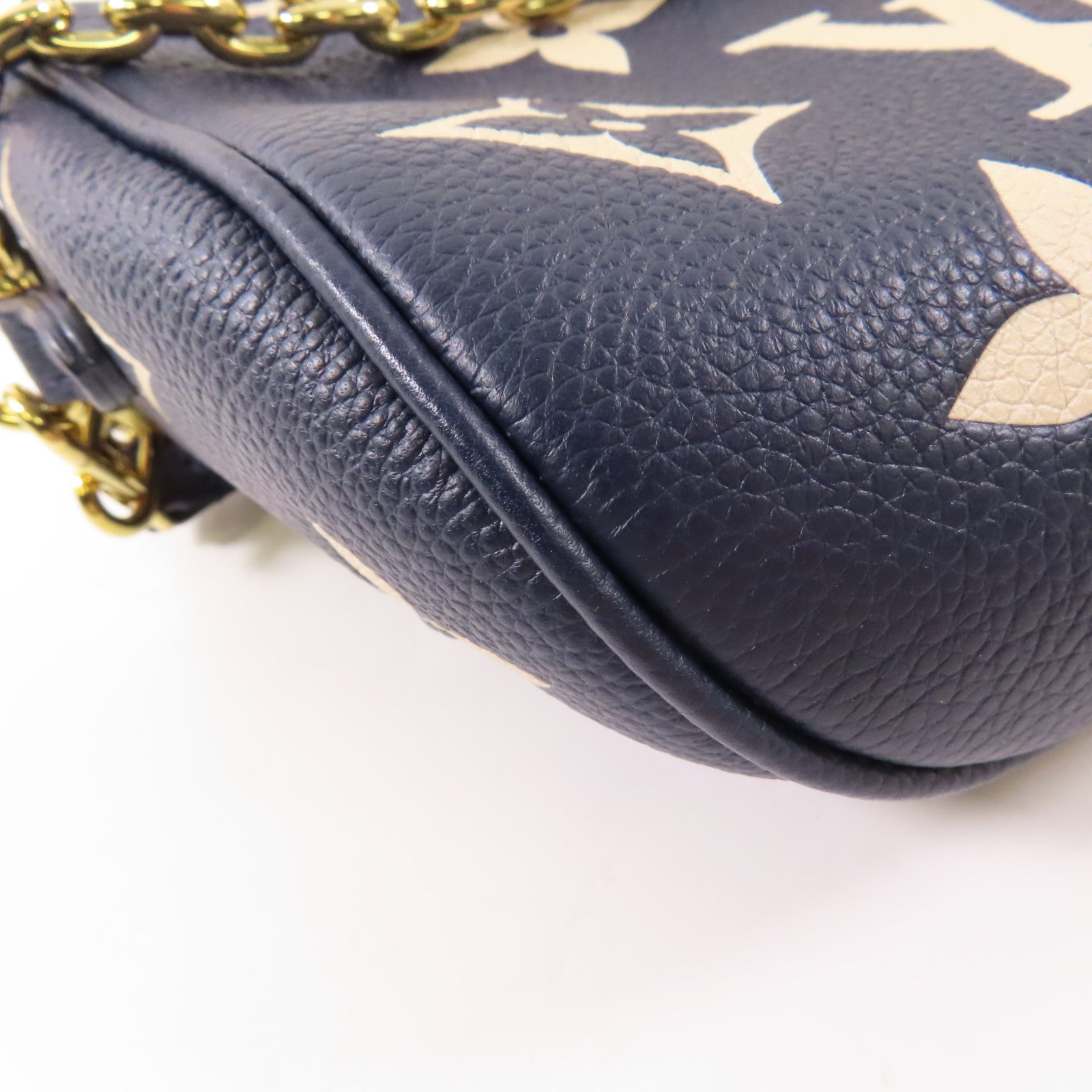 LOUIS VUITTON Monogram Empreinte Mini Bumbag金扣手挽肩背兩用袋