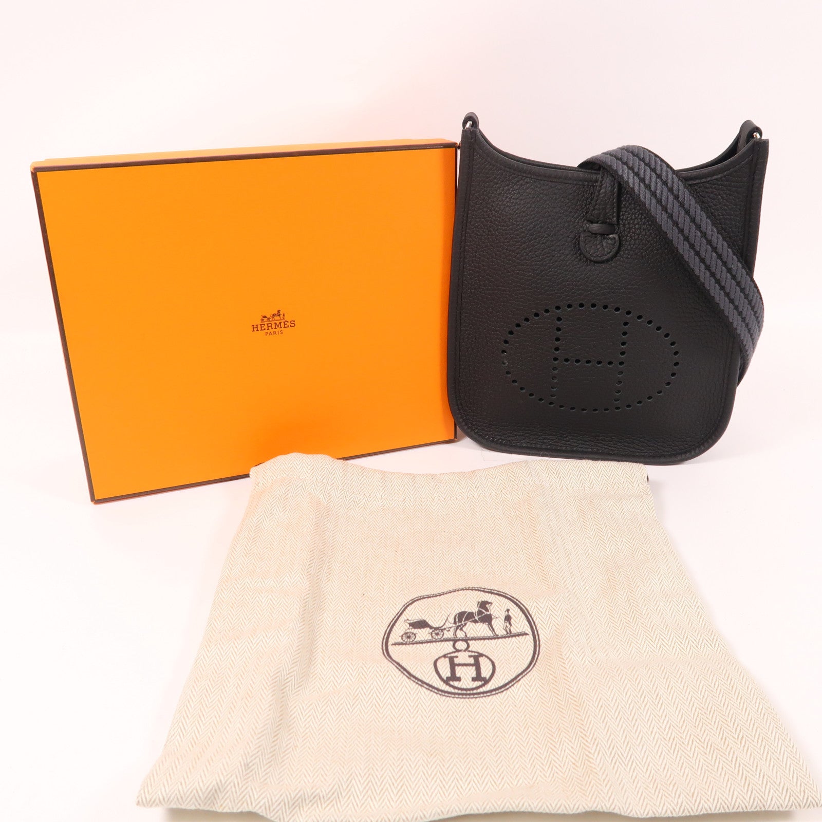 HERMES Clemence皮革Evelyne TPM銀扣肩背袋