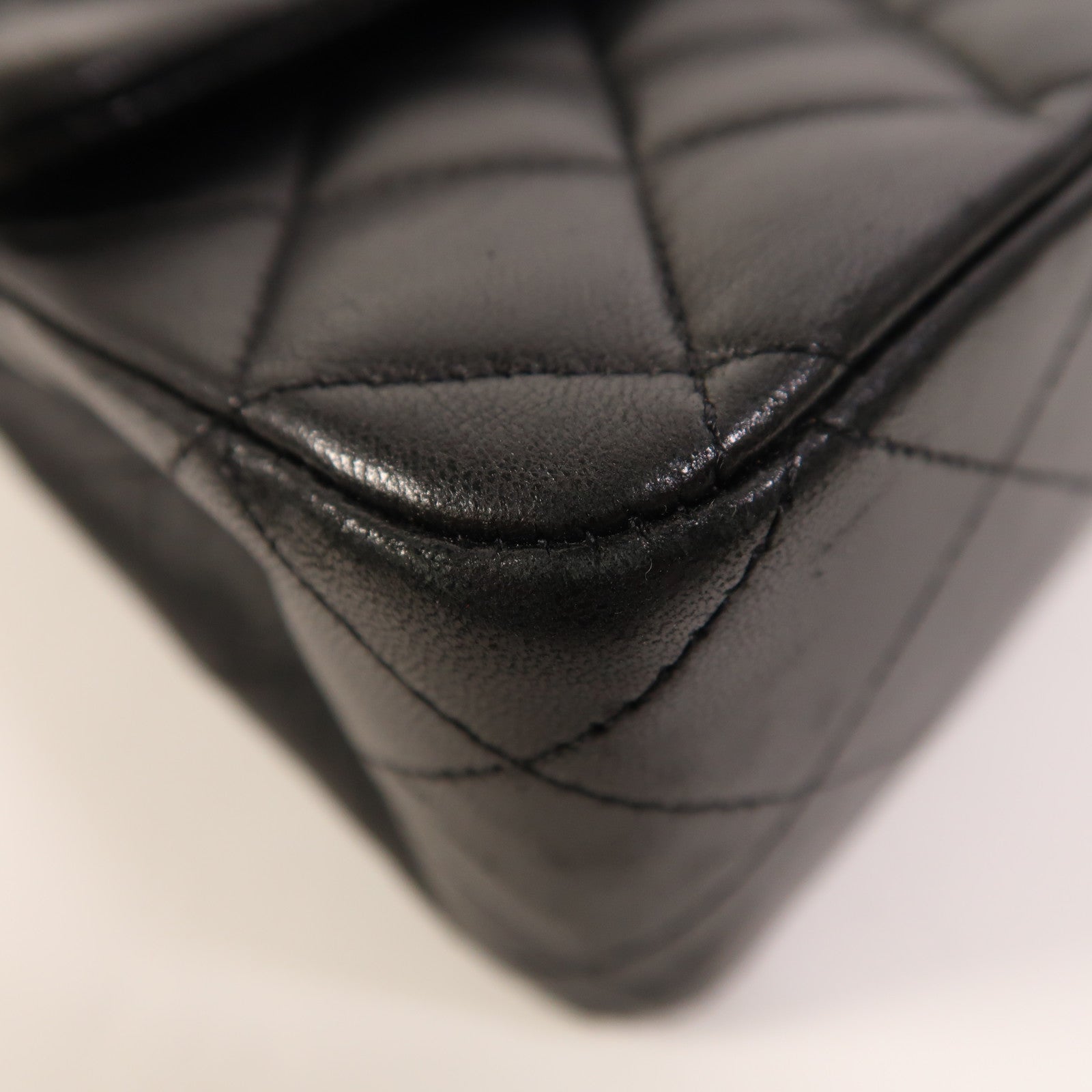 CHANEL 羊皮皮革Classic 25銀扣鏈帶肩背袋