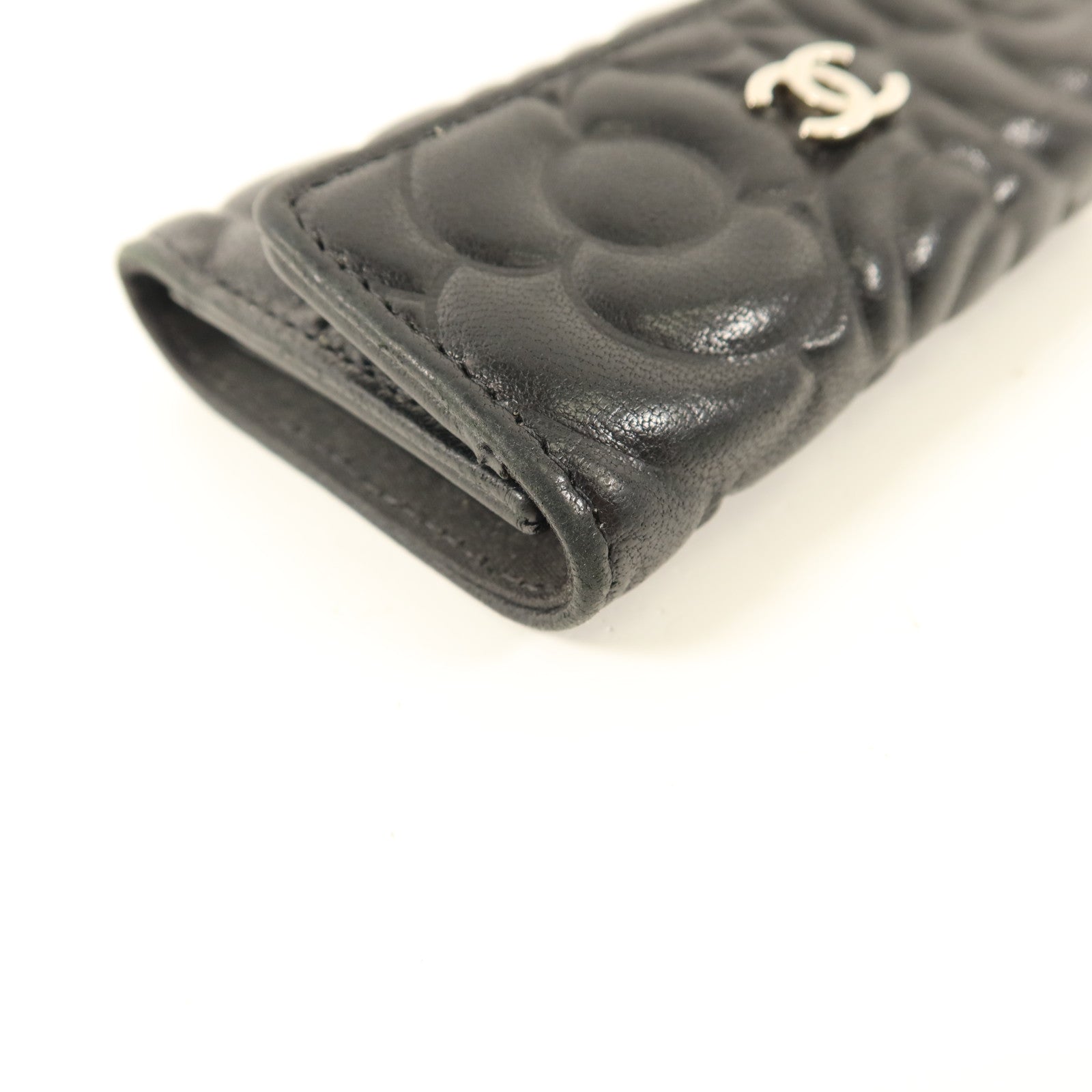 CHANEL 牛皮皮革Camellia Embossed Key Pouch鎖匙包