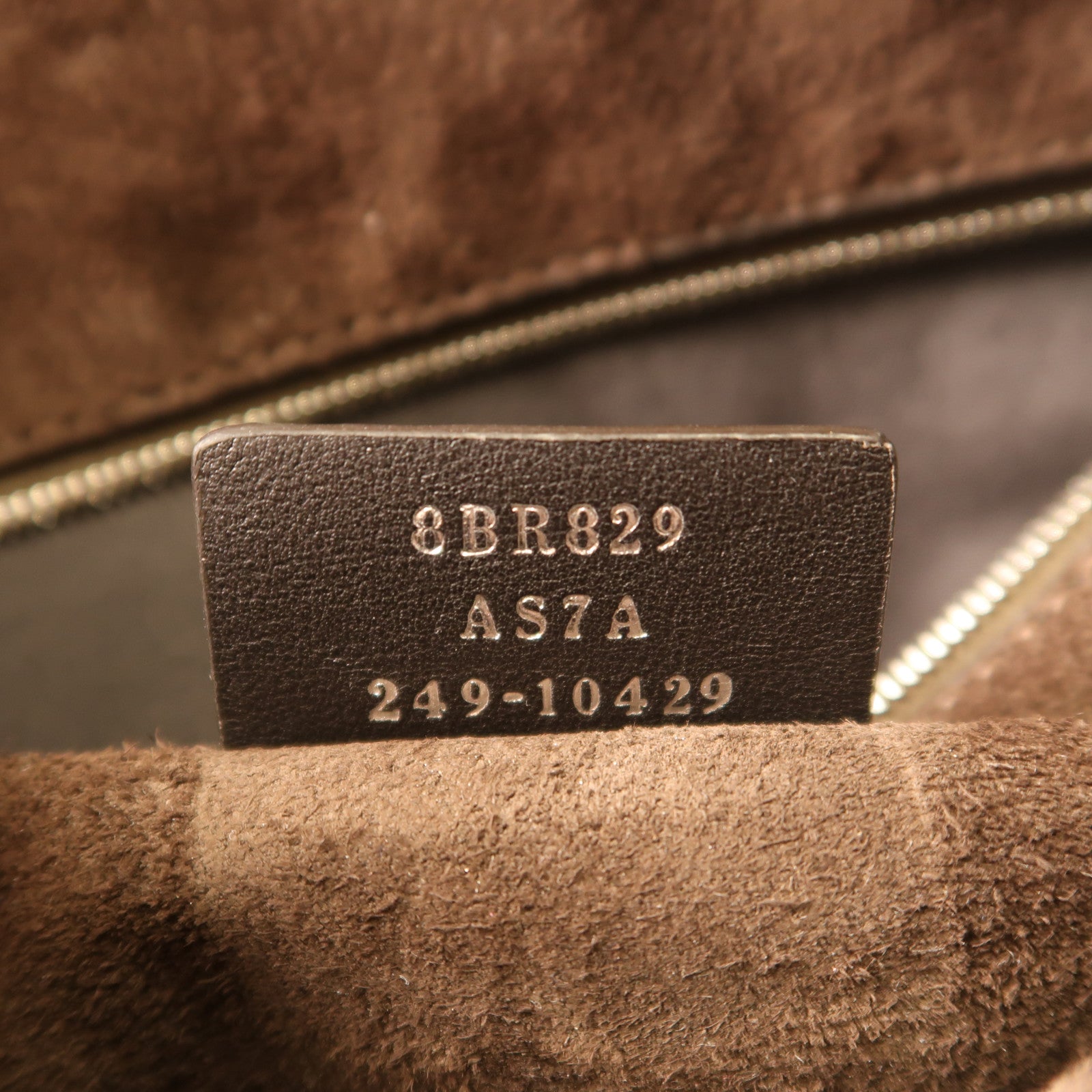 FENDI 牛皮皮革Shoulder Bag銀扣肩背袋黑色