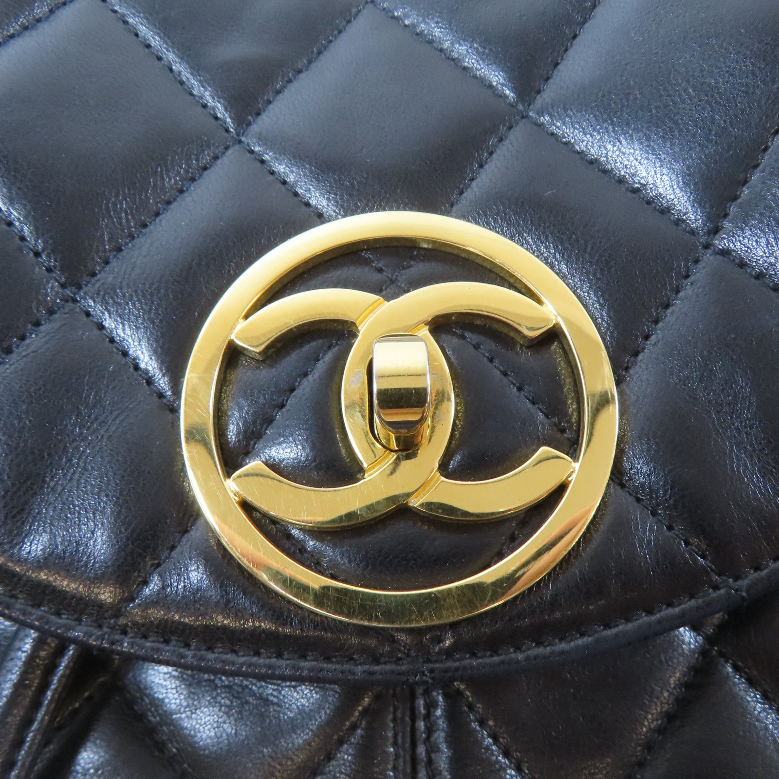 CHANEL 【激減優惠】菱格羊皮皮革Backpack金扣背包黑色