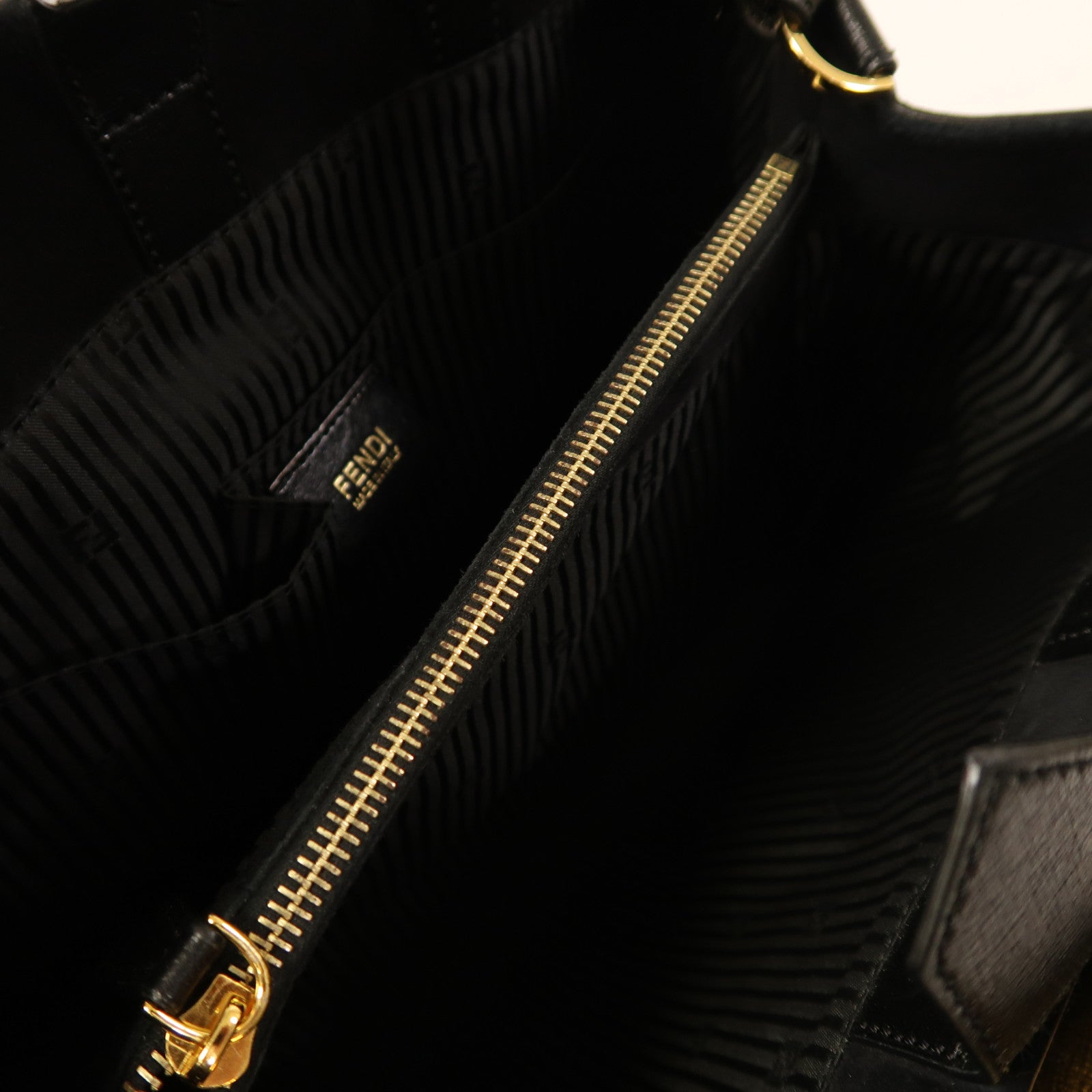 FENDI 【激減優惠】牛皮皮革2 Jours金扣手挽肩背兩用袋黑色