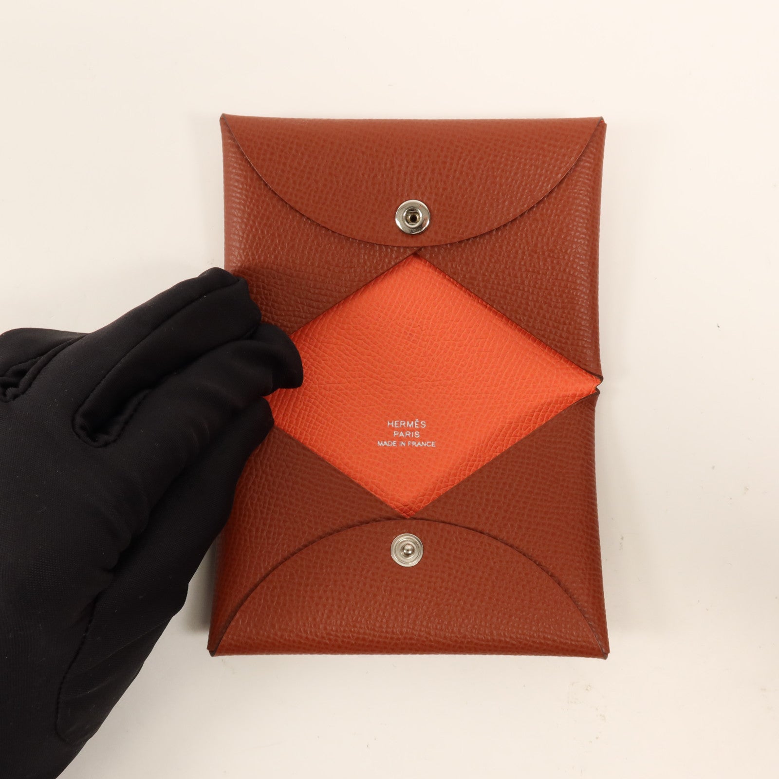 HERMES Epsom皮革Calvi Duo銀扣卡片套Rouge Venitien