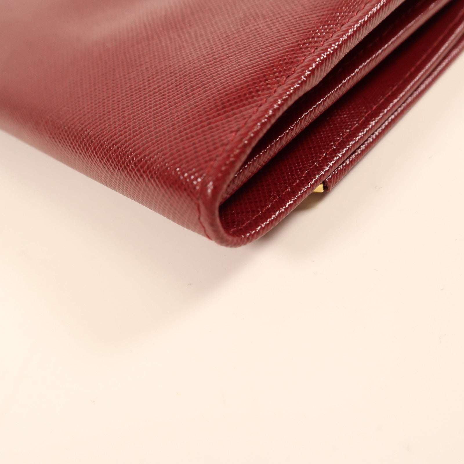 PRADA 牛皮皮革Clutch Bag金扣手拿包